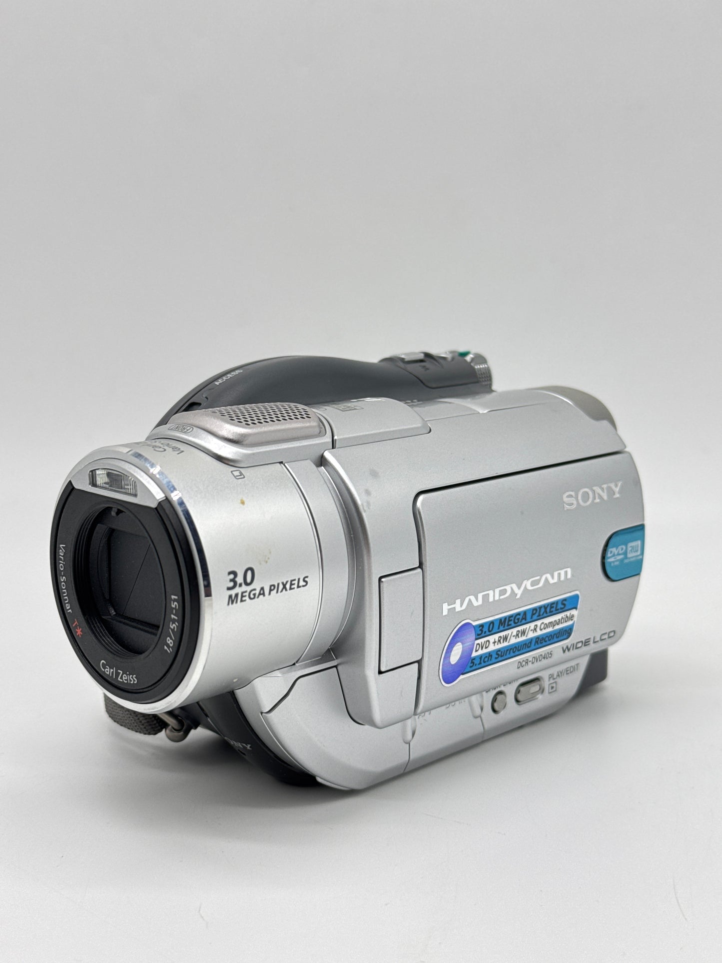 Sony HandyCam DCR-DVD405 Digital Video Camera Recorder with bag