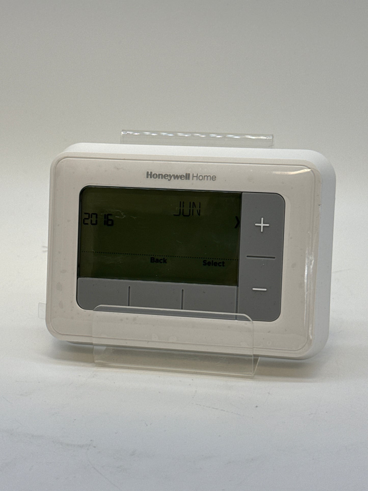 Honeywell Home RTH7560E T5 Programmable Thermostat - Used