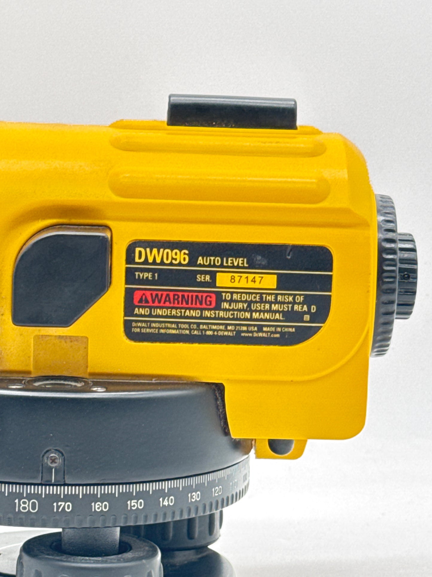 DEWALT DW096 LEVEL - Used