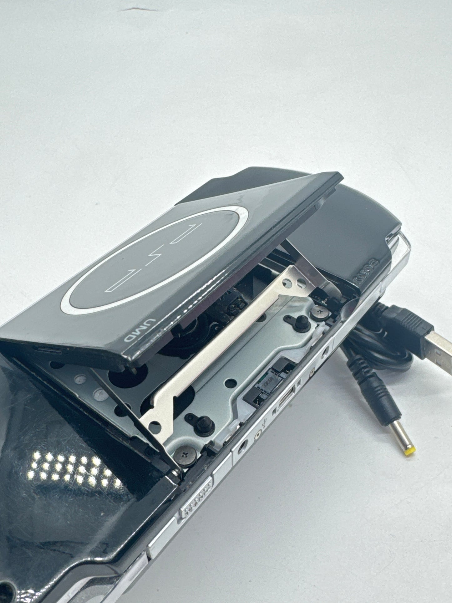 Sony PlayStation Portable PSP-3000 Piano Black Console #361 w/1200mAh Battery