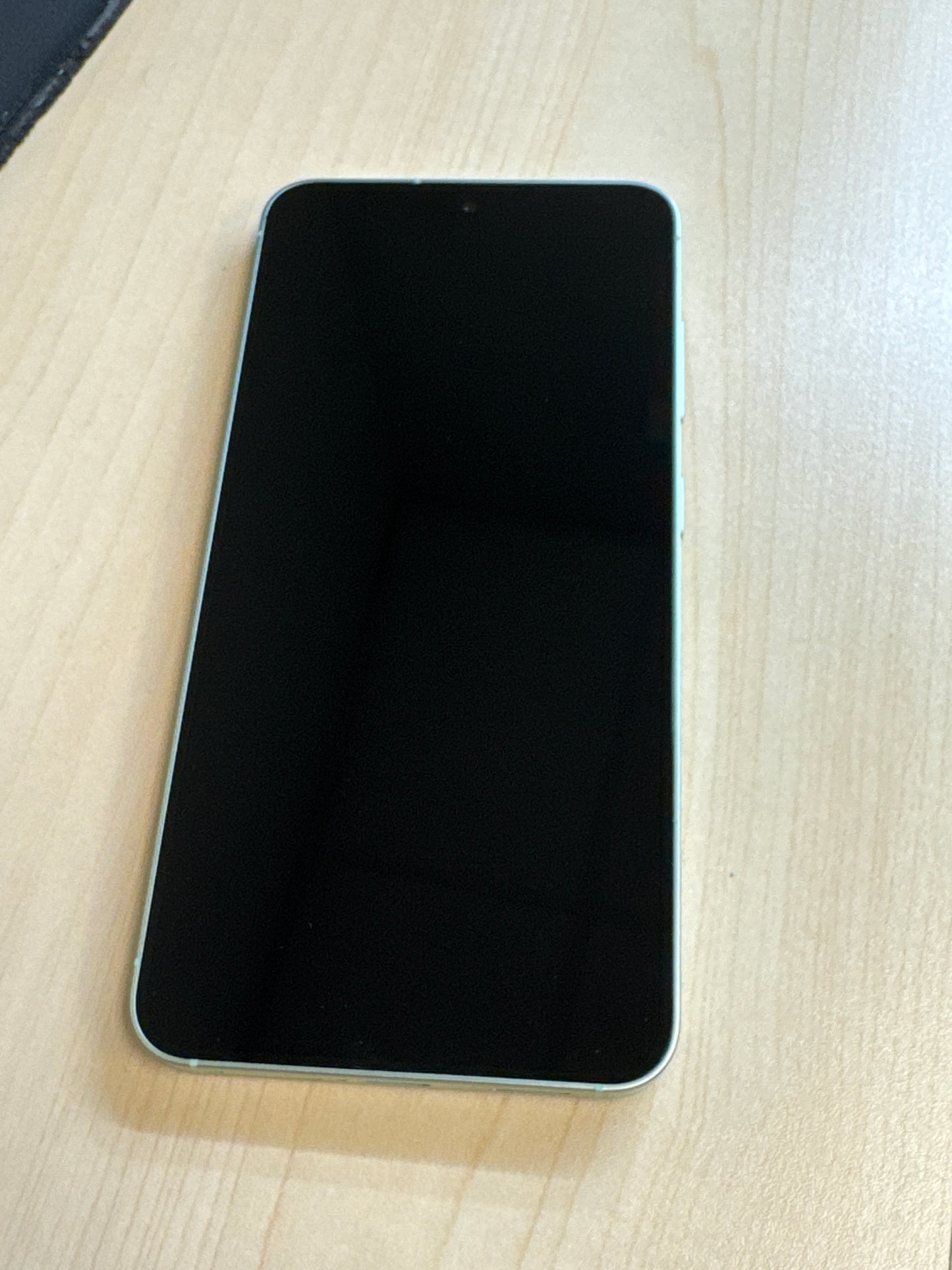Unlocked Samsung Galaxy S25 6.2" SM-S931U1 128GB 12GB RAM Light Green