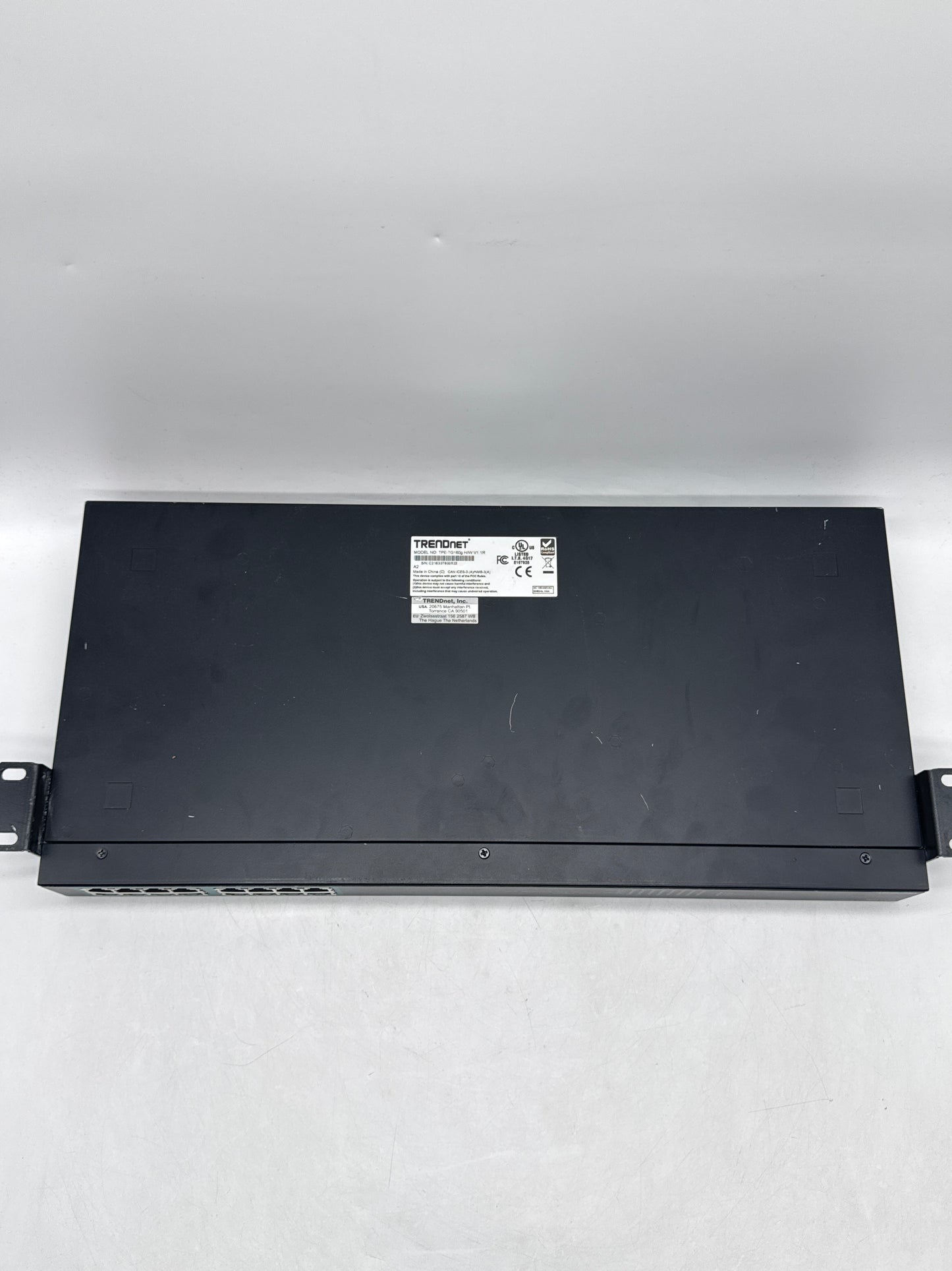 TRENDnet TPE-TG160G 16 Port PoE Rack Mountable Ethernet Switch Only Black