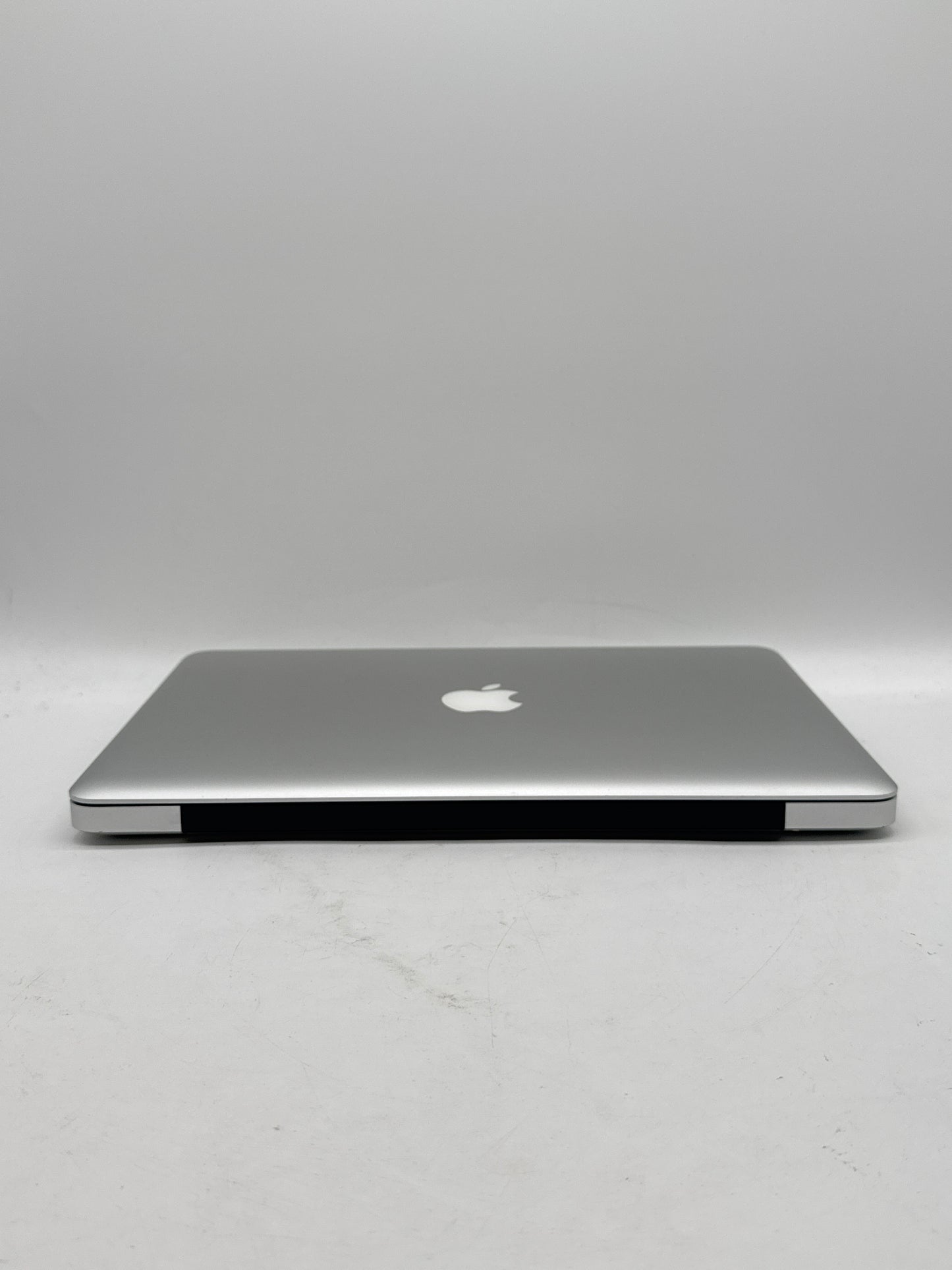 Apple MacBook Pro Retina 13.3'' i5 2.5GHz A1278 4GB RAM 500GB Silver