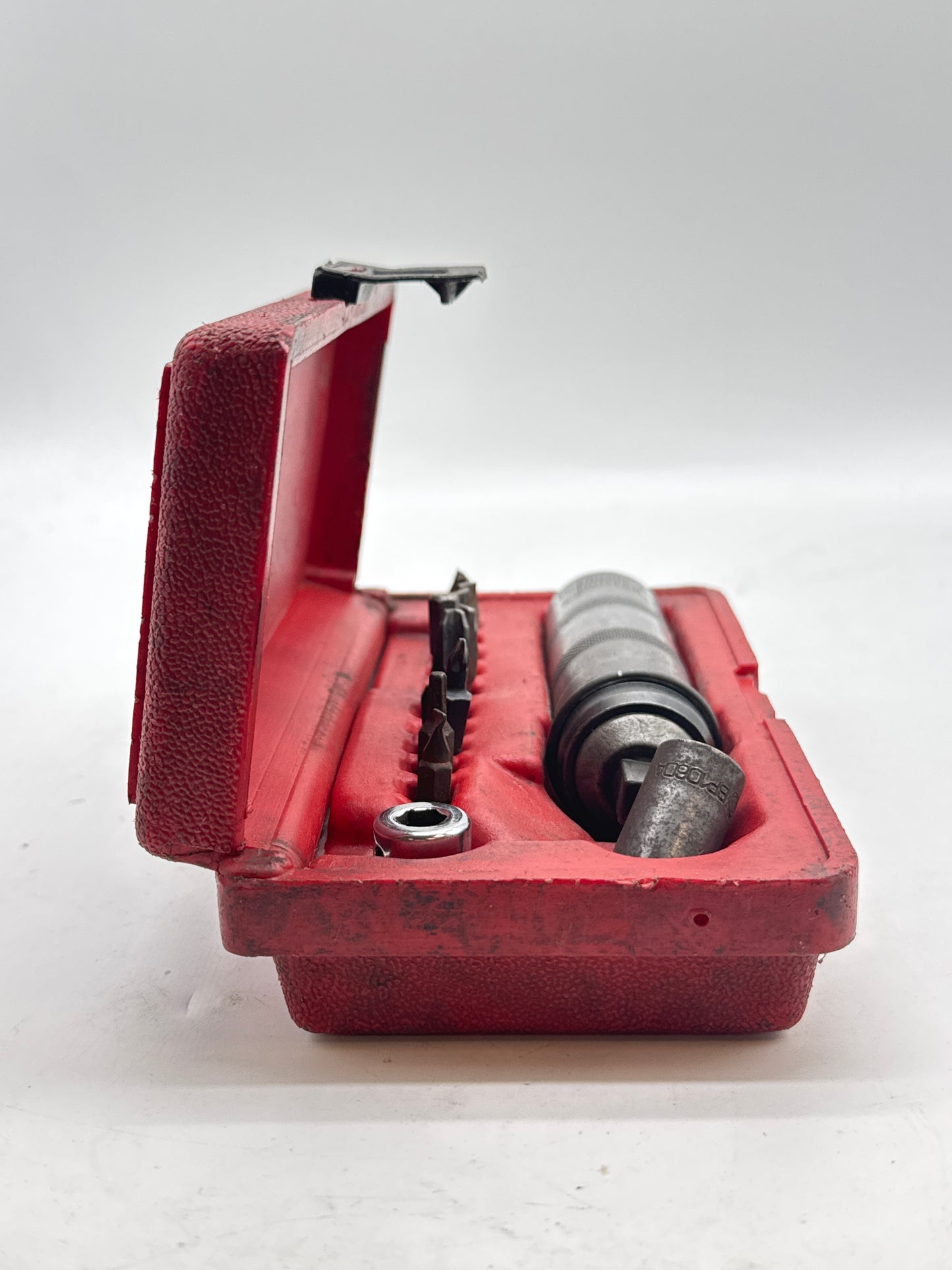 NICE MAC Tools 3/8” Drive Impact Driver with Partial Socket Bit Set D12