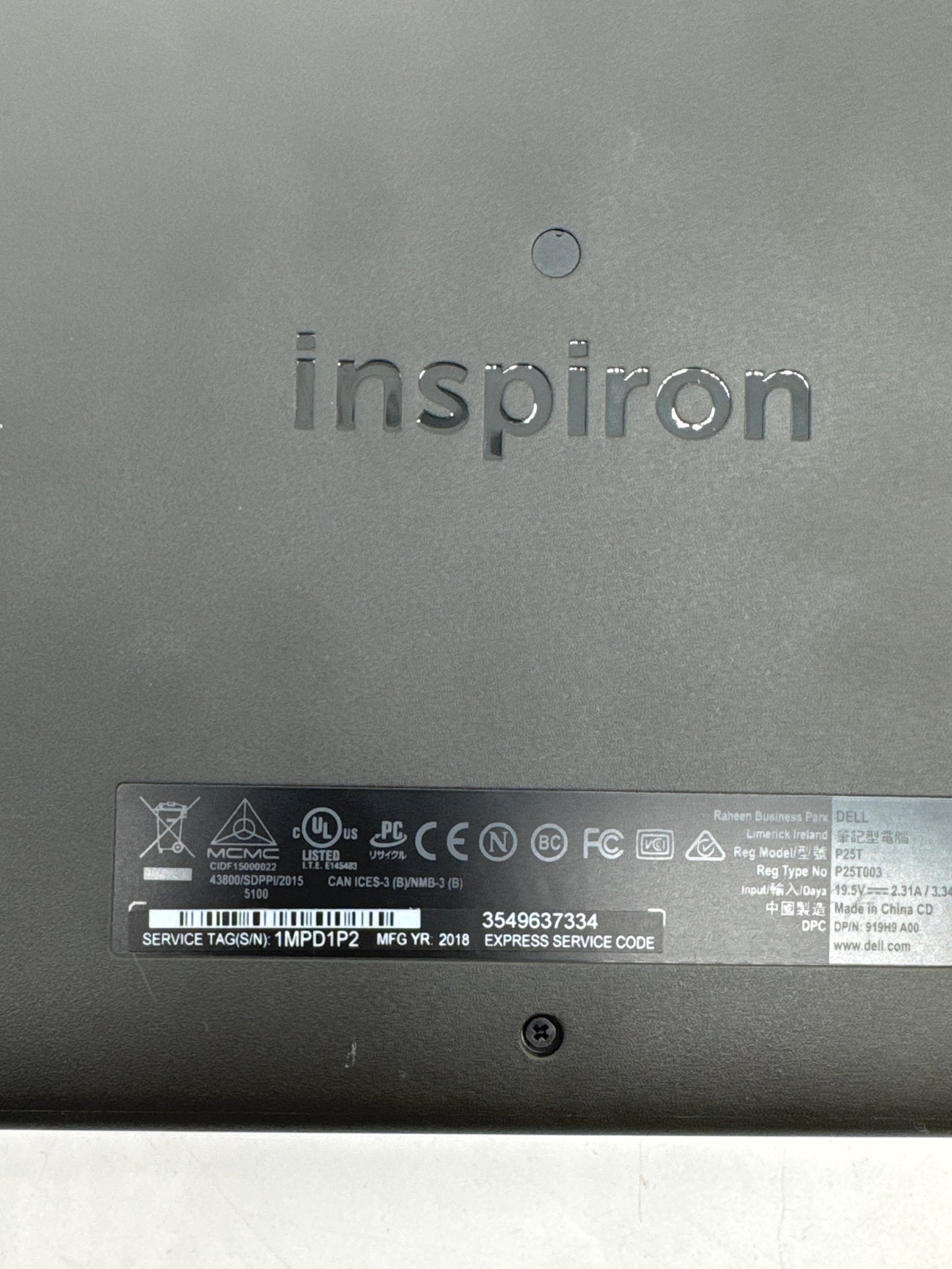 Dell Inspiron 11 3185 2-in-1 11.6" AMD A9 4GB RAM 500GB HDD Touch Bad Battery