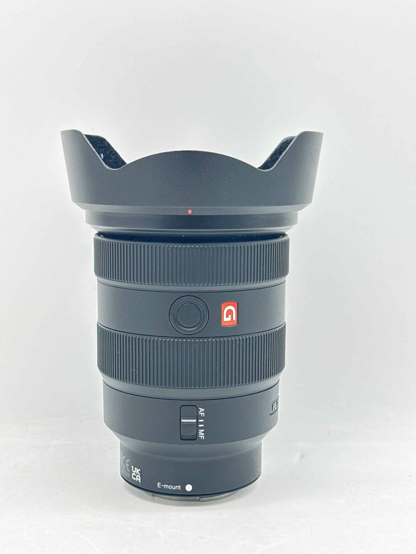 SONY FE 16-35mm f/2.8 GM Lens W/NC3MXX cable & Sony Memory Reader/Writer