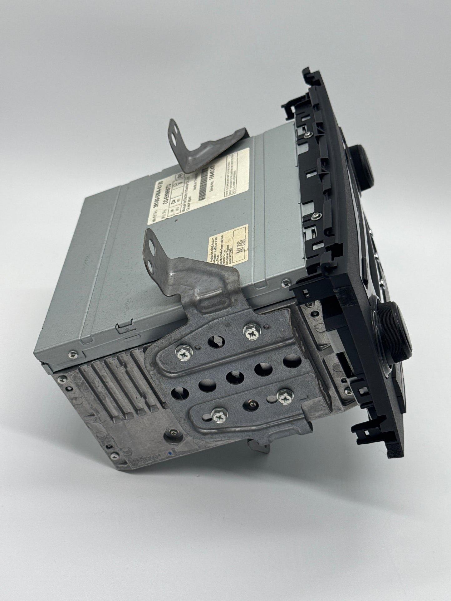 2007-2011 Honda CRV OEM Factory Head Unit 6CD Changer 39100-SWA-A100