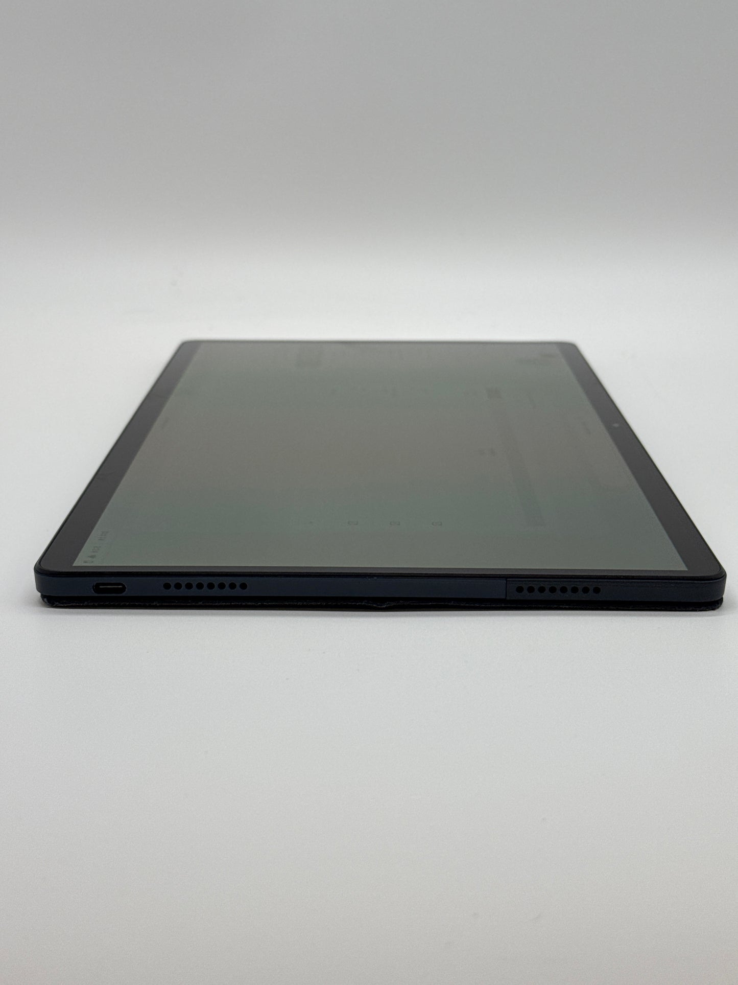 Lenovo Duel 5 Tablet W/ Palmrest Keyboard - Blue