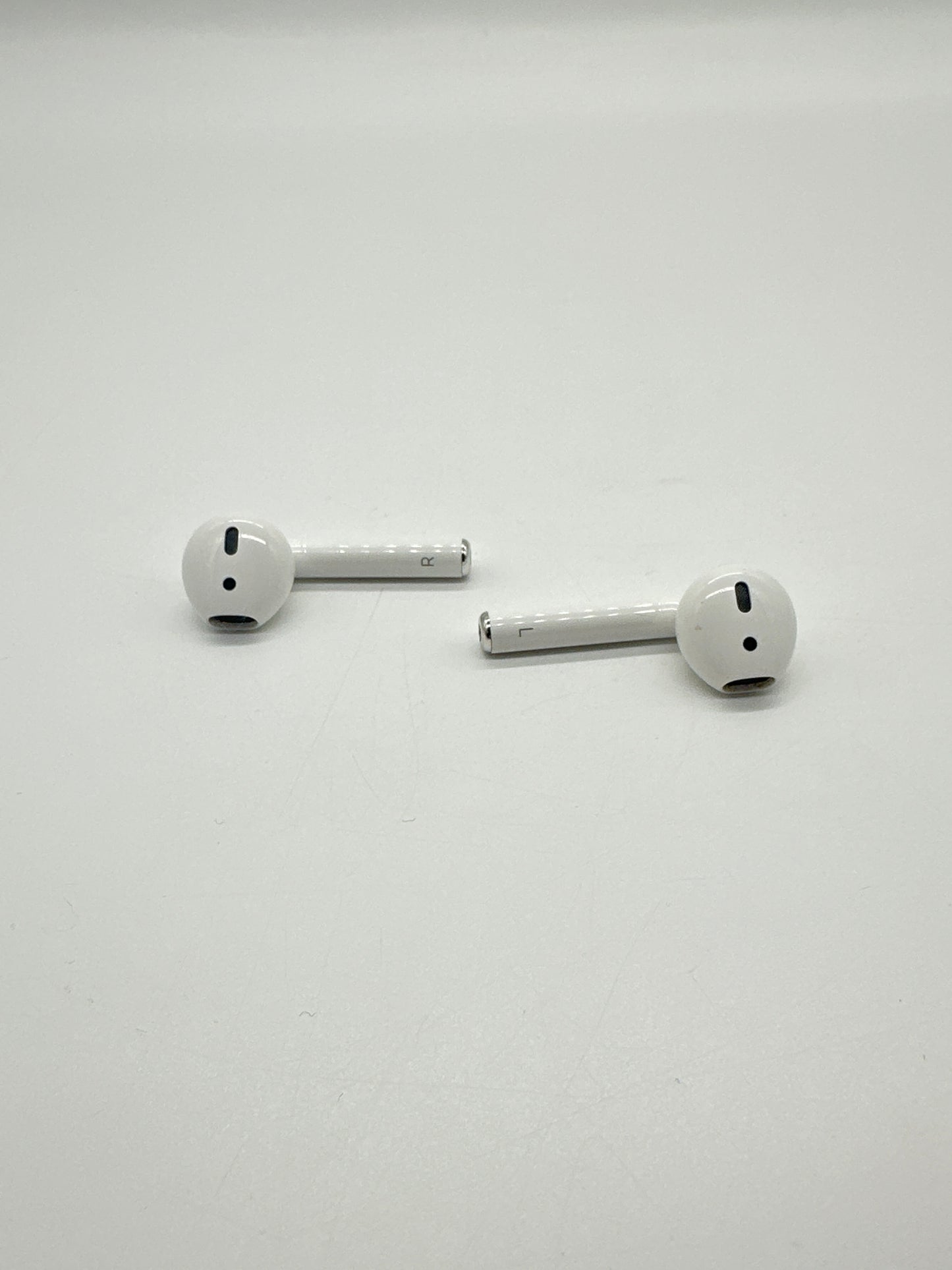 Apple AirPods with Charging Case A1602 EarPods - White, Left & Right, Authentic - Free Shipping!
