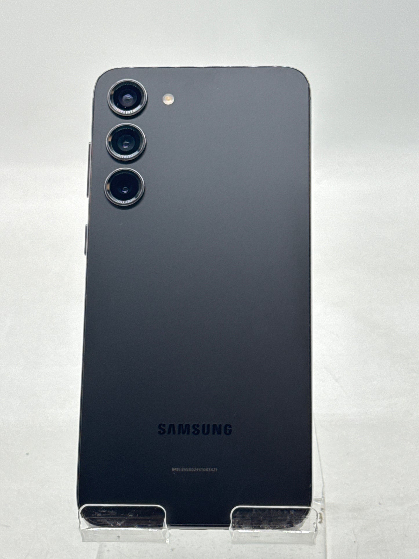 Unlocked Samsung Galaxy S23+ 6.6" SM-S916U 256GB 8GB RAM - Smudge Front Camera
