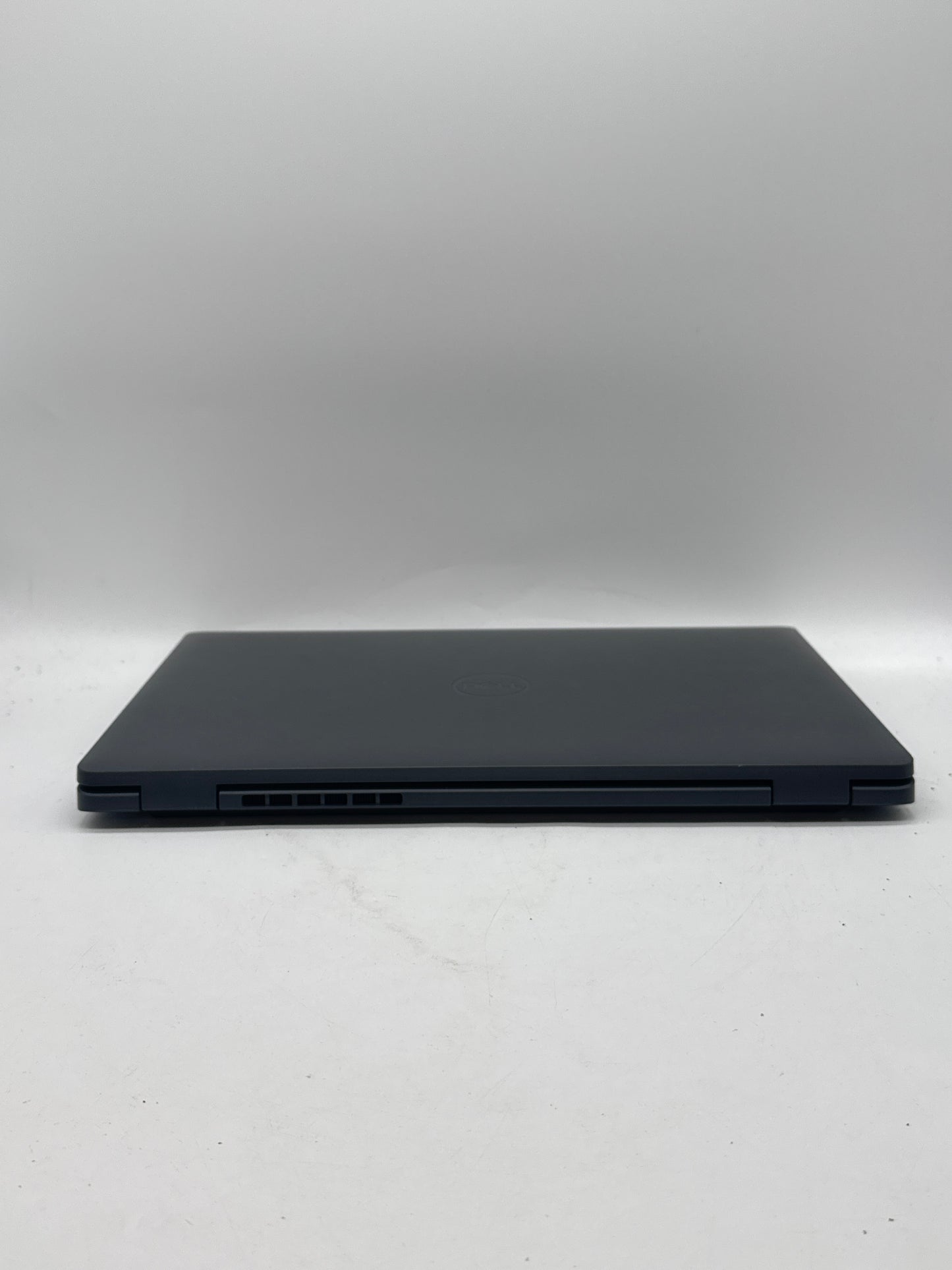 Dell Latitude 3540 15.6" Core i3-1215U 1.20GHz 8GB RAM 256GB SSD Laptop