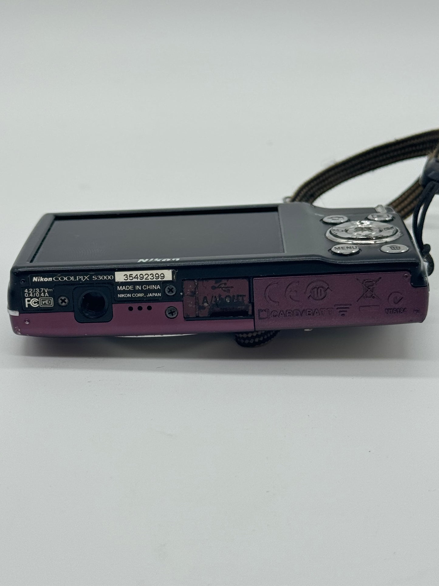 Nikon Coolpix S3000 Digital Camera Purple - Lens error For Parts