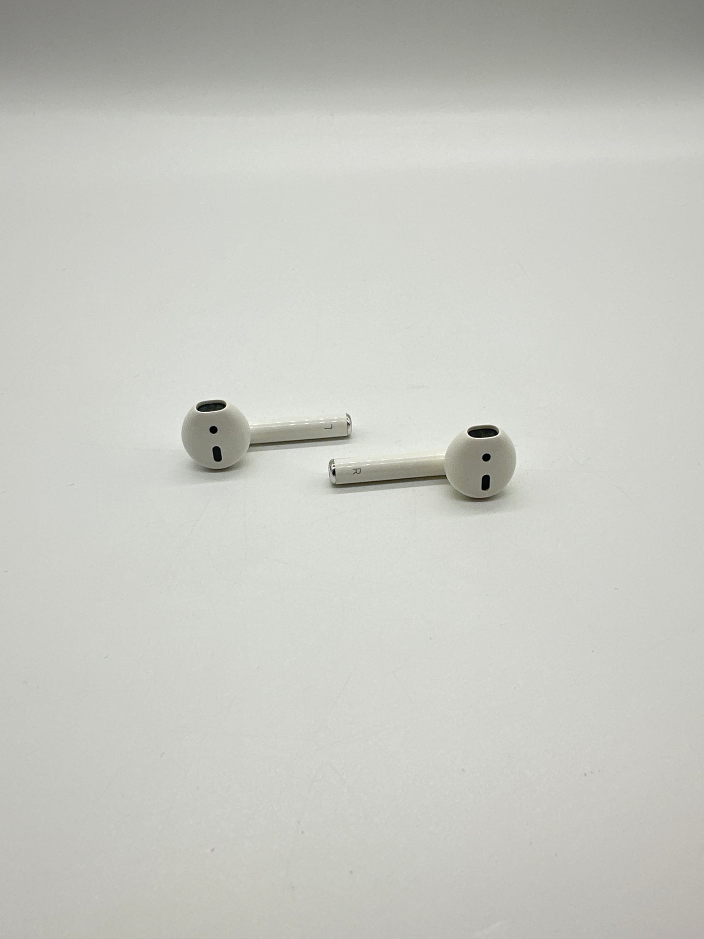 Apple AirPods with Charging Case A1602 EarPods - White, Left & Right, Authentic - Free Shipping!