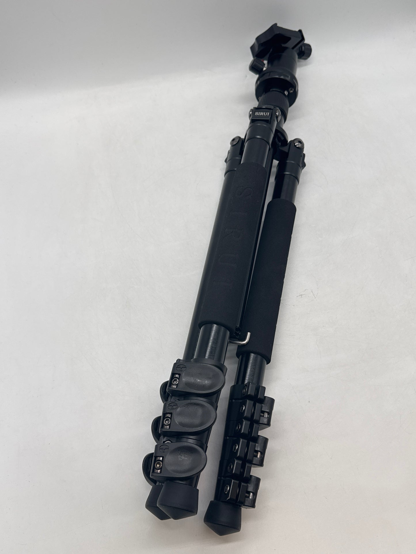 Sirui ET-1004 Aluminum Tripod with E-10 Ball Head