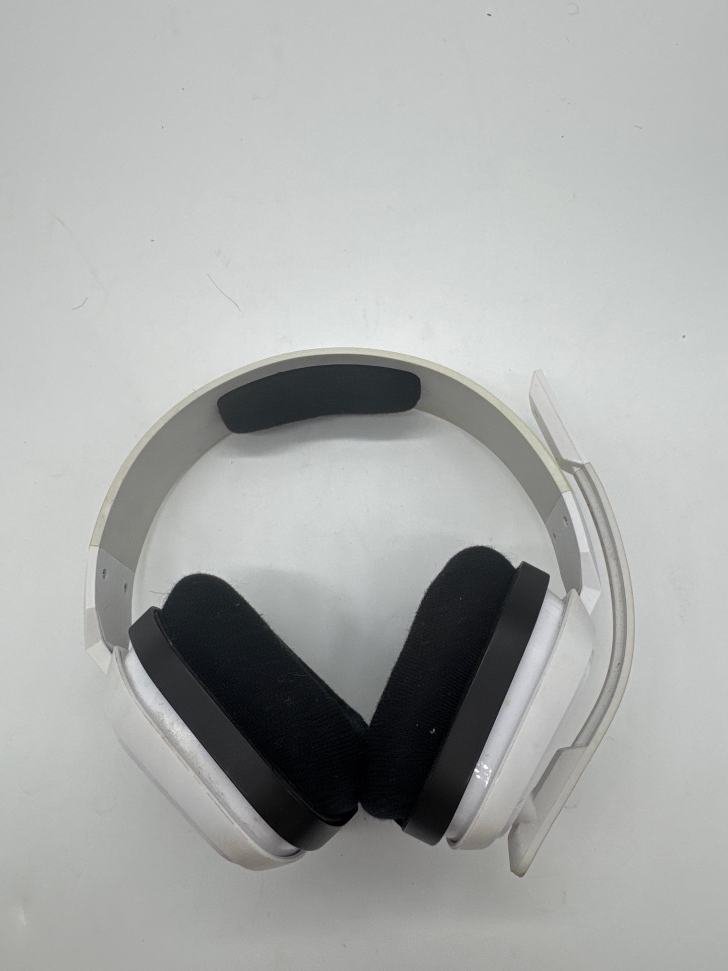 Astro A10 gaming headset - white
