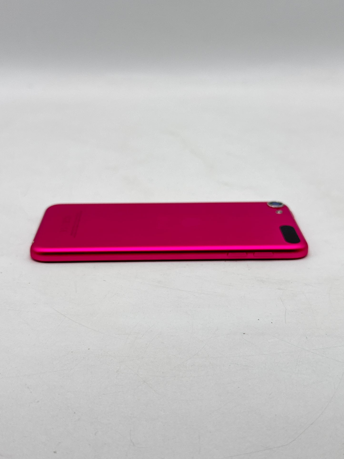 Apple iPod Touch 6th Generation Model A1574 16GB Pink WiFi Only - Cracked Front