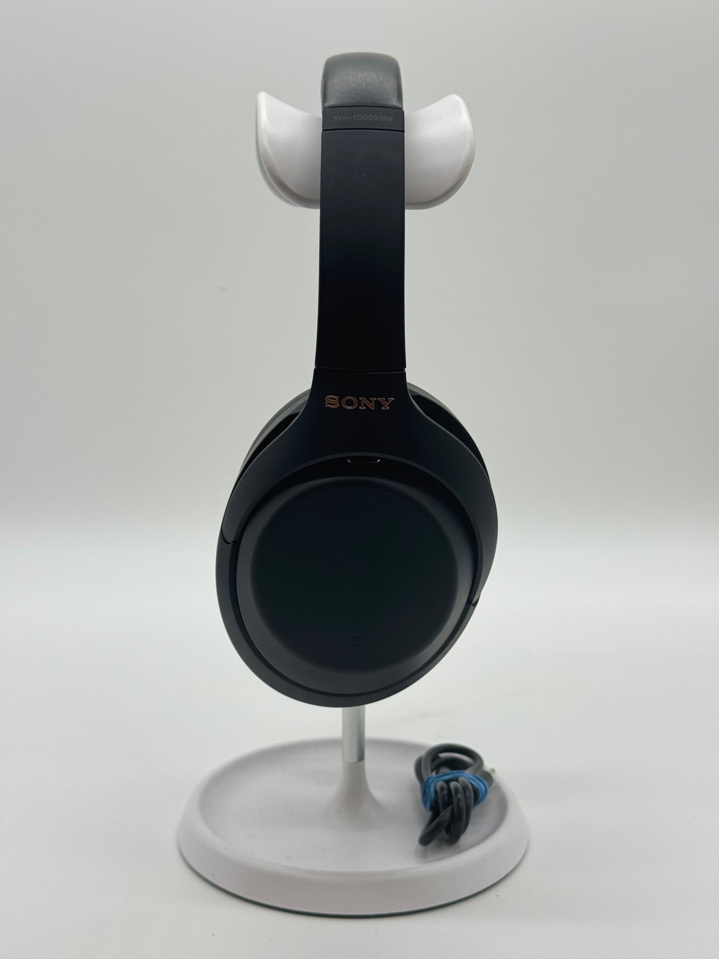 Sony WH-1000XM4 Wireless Headphones - Black - Used