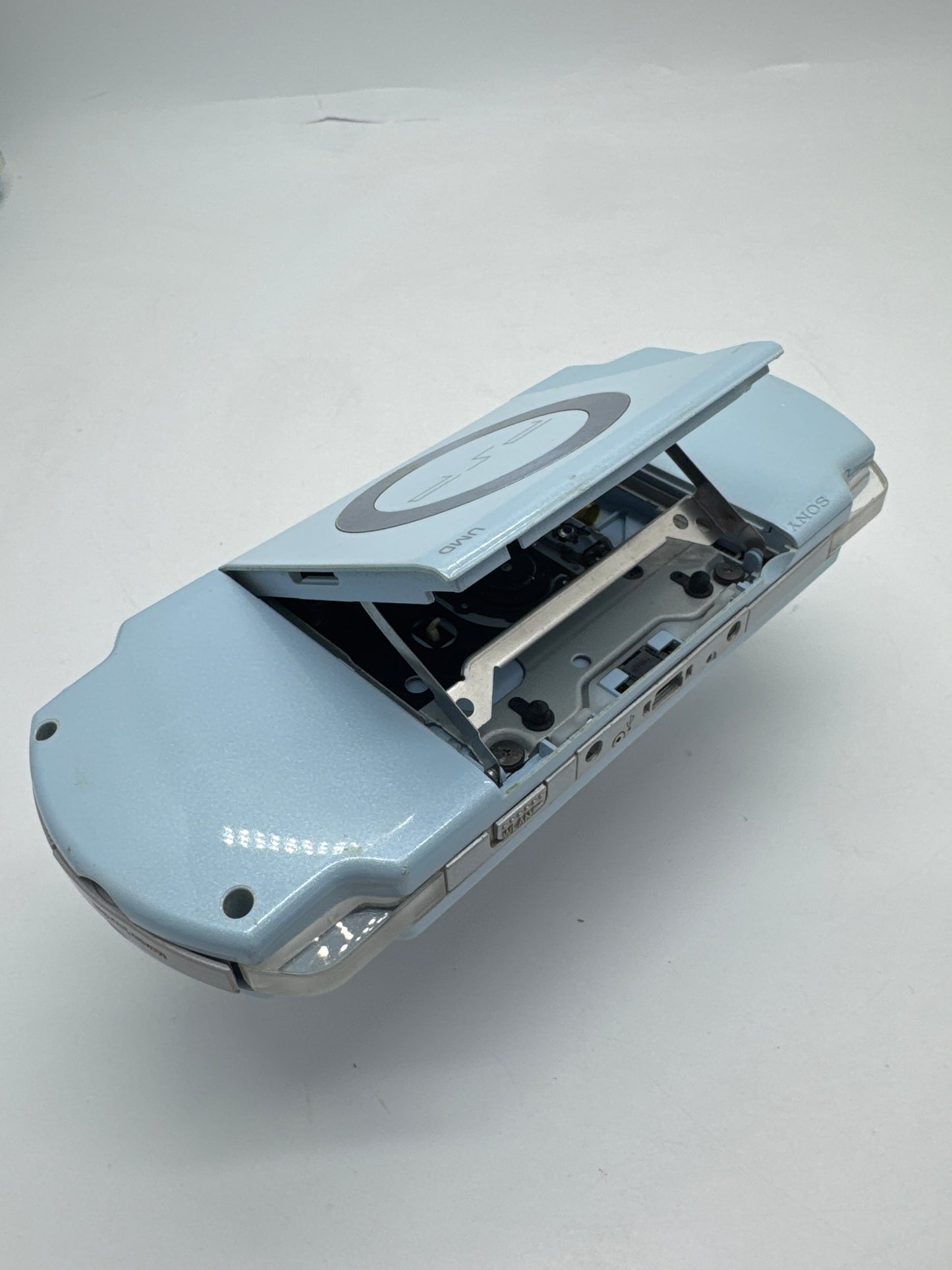 Sony PSP-2000 Blue Console #92 BAD DISC DRIVE FLIMSY POWER BUTTON READ AS IS