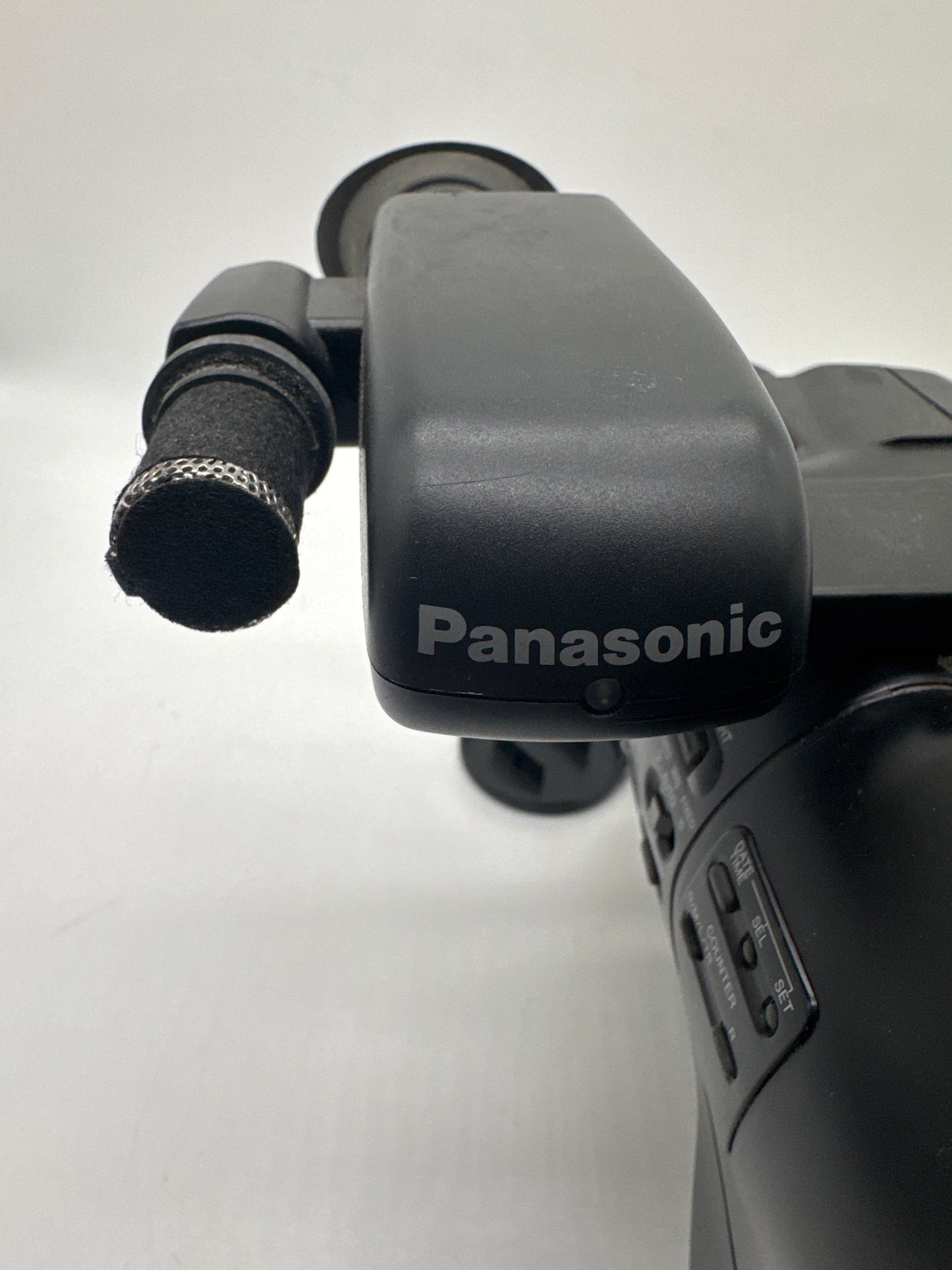 Panasonic OmniMovie VHS Video Camcorder PV-510 w/ Case & Accesories