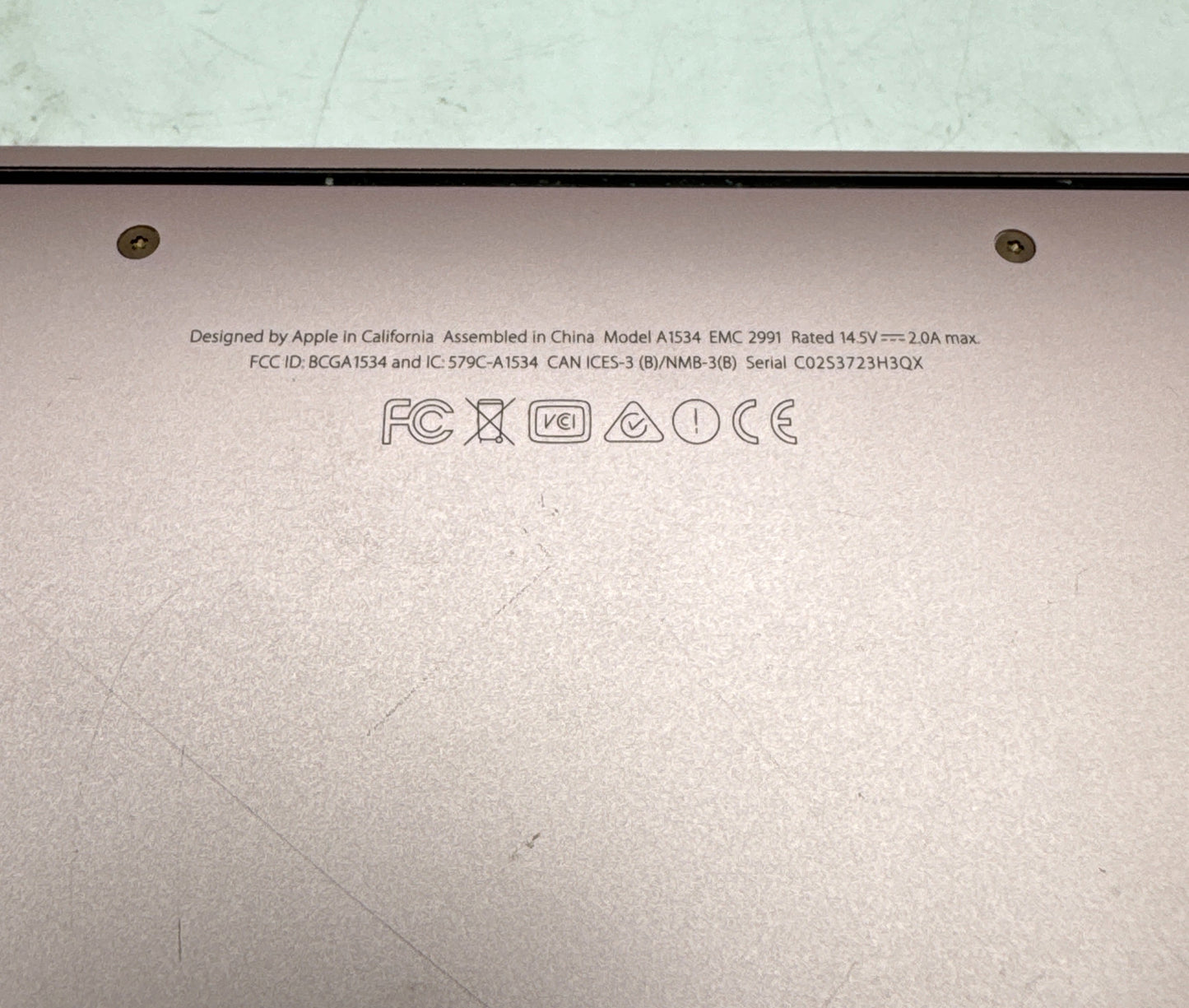 Apple MacBook 12” (Retina, 2015) – 8GB RAM, 256GB SSD !Read