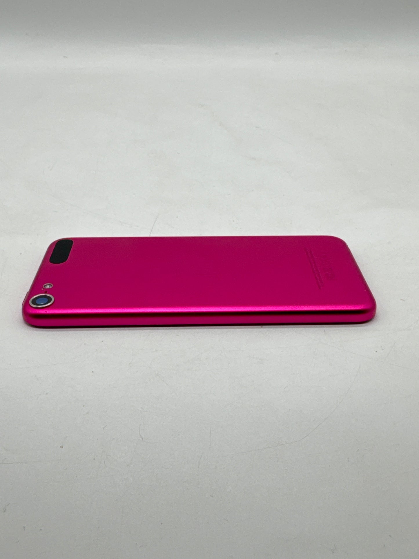 Apple iPod Touch 6th Generation Model A1574 16GB Pink WiFi Only - Cracked Front