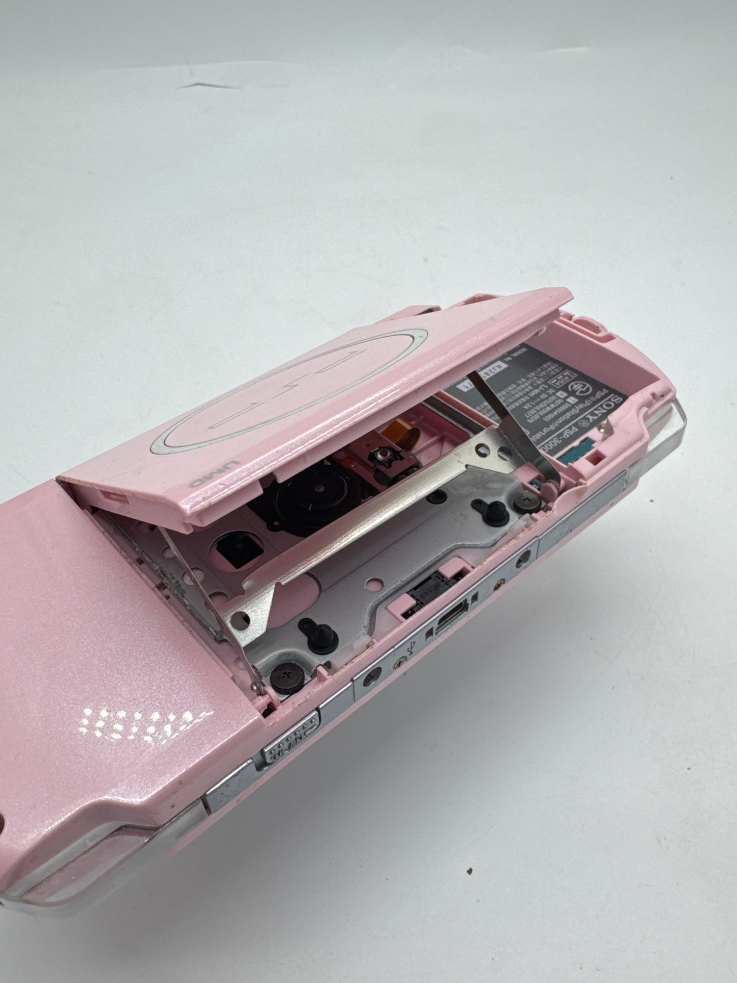 Sony PSP-3000 Pink Console #257 No Battery or Lid No Charger BAD DISPLAY AS IS