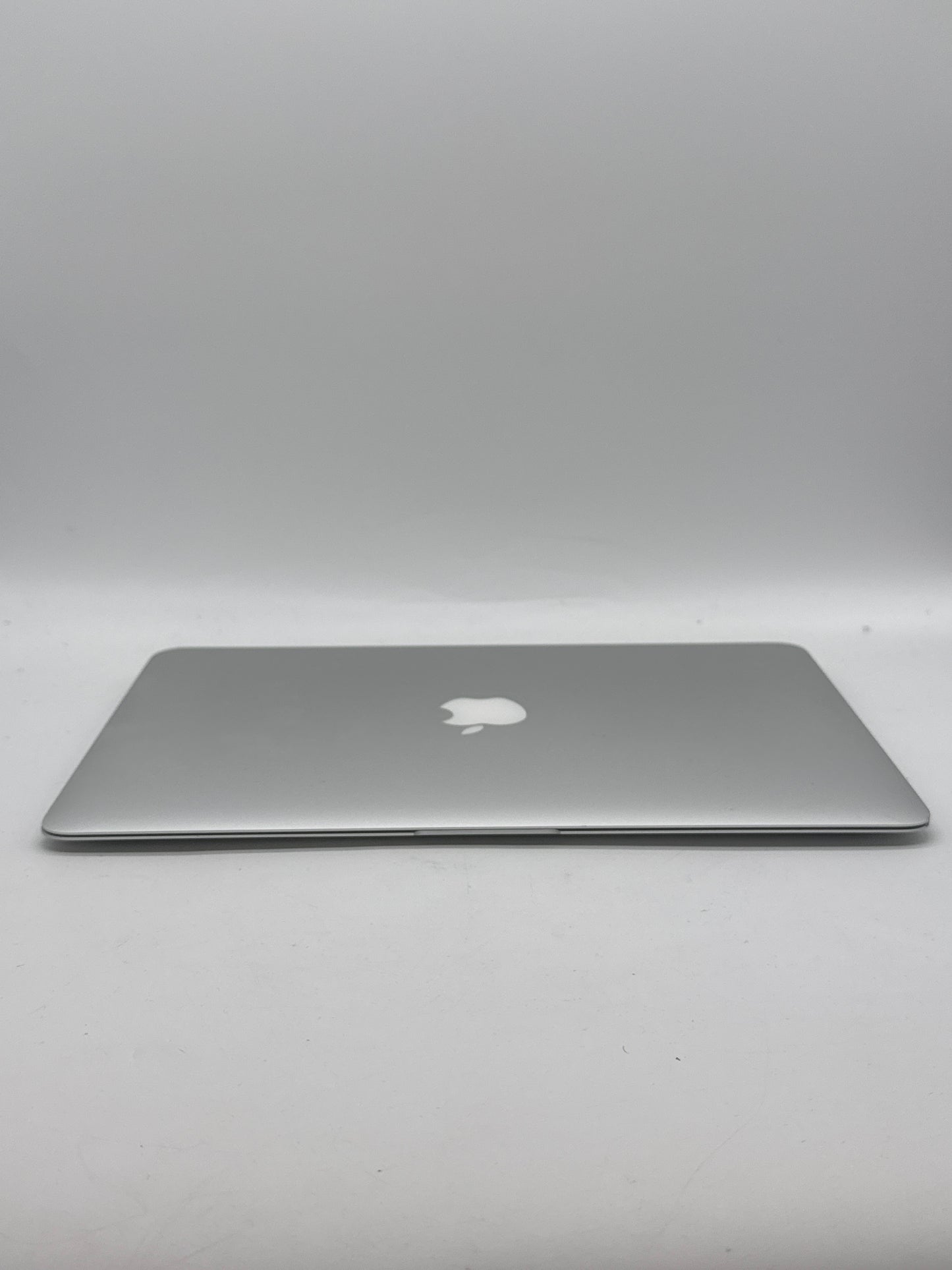 Apple MacBook Air 13" Core i5 1.8GHz 8GB Ram 128GB No OS PARTS Only