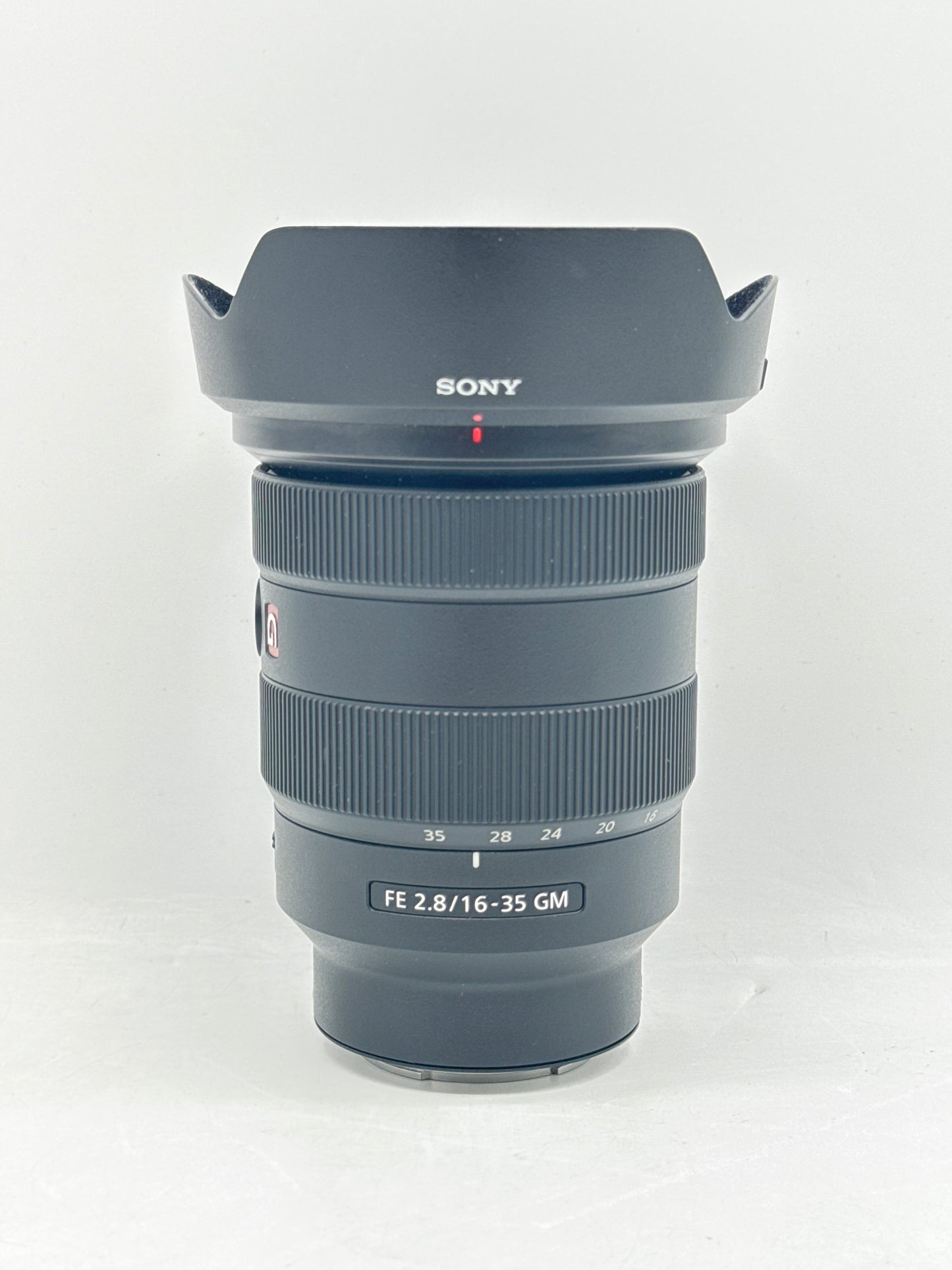 SONY FE 16-35mm f/2.8 GM Lens W/NC3MXX cable & Sony Memory Reader/Writer