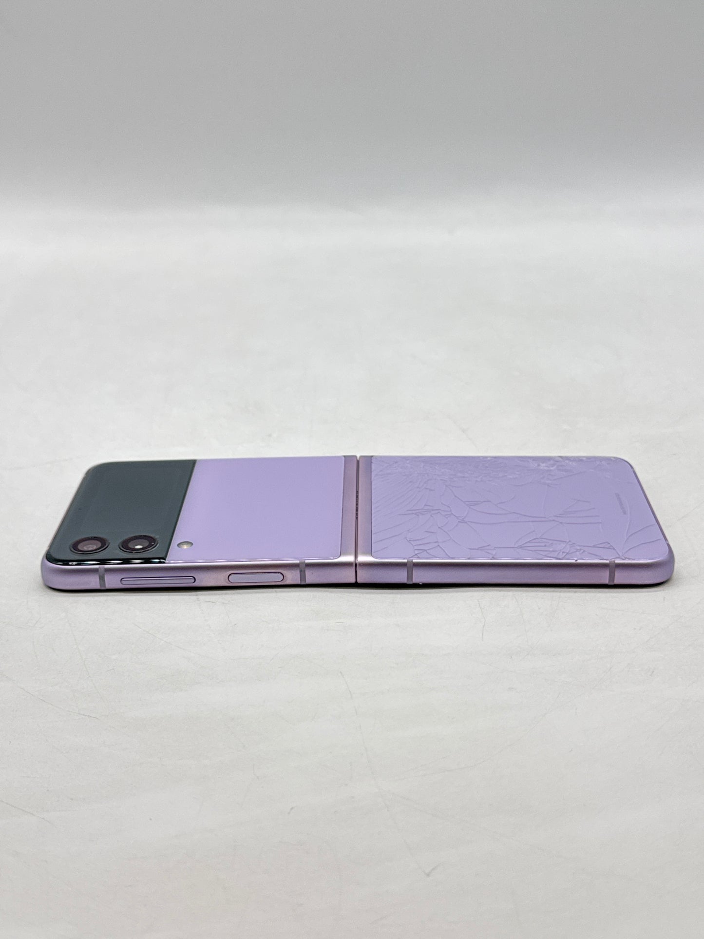 T-Mobile Samsung Galaxy Z Flip35G 6.7" SM-F711U 128GB Light Violet - Parts Read!