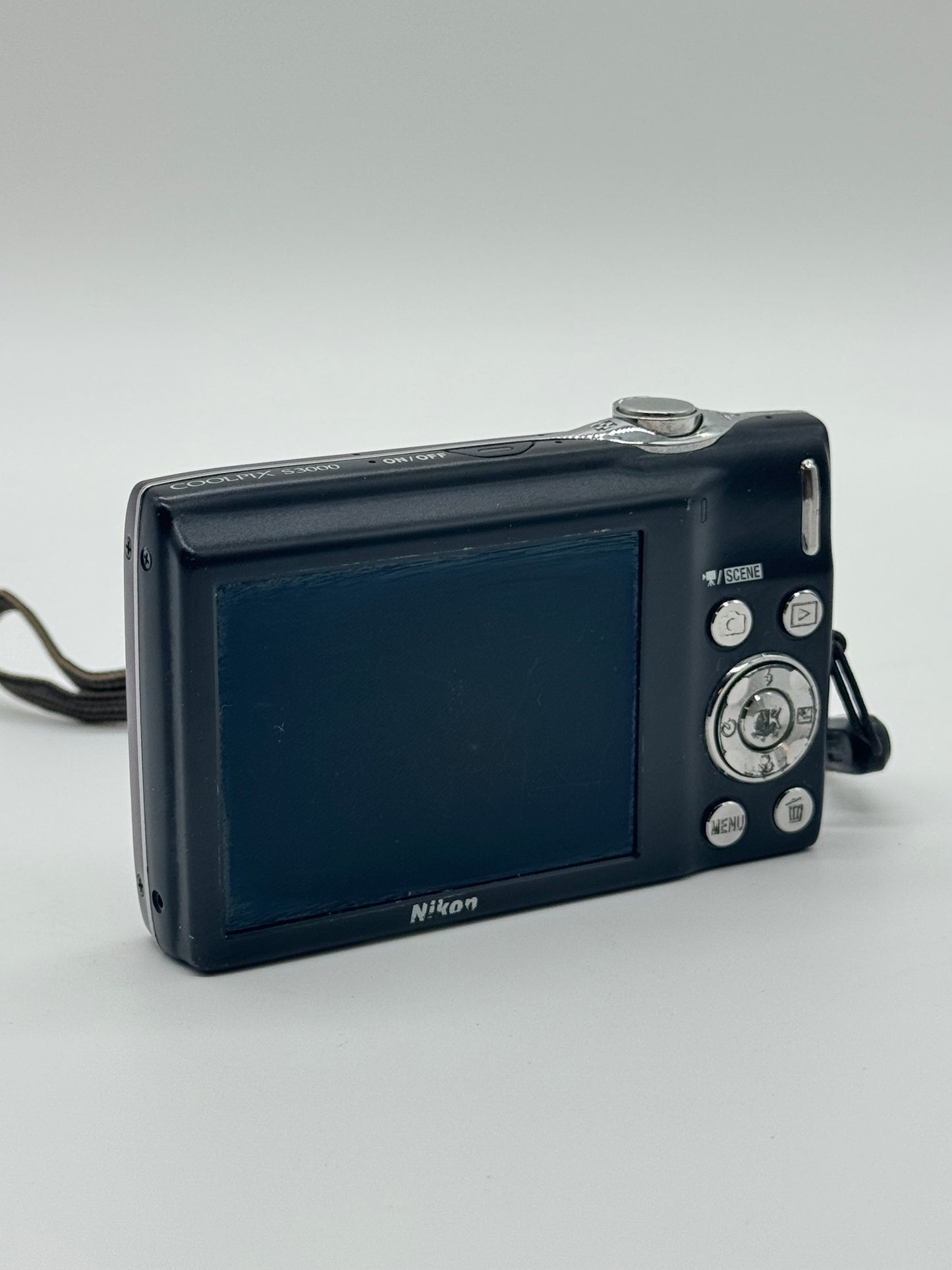 Nikon Coolpix S3000 Digital Camera Purple - Lens error For Parts