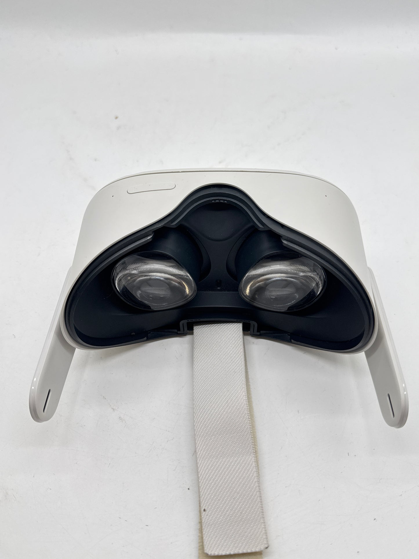 Meta Quest 2 128GB Standalone All-in-One VR Headset KW49CM