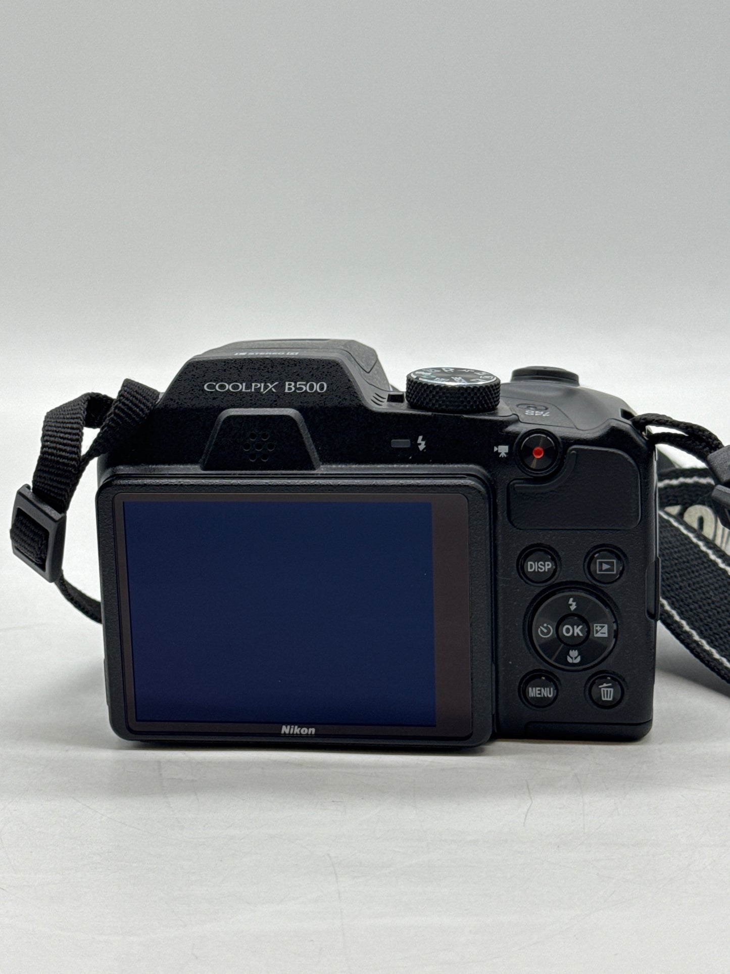 Nikon COOLPIX B500 16MP 40x Optical Zoom Digital Camera Built-in WiFi - Untested