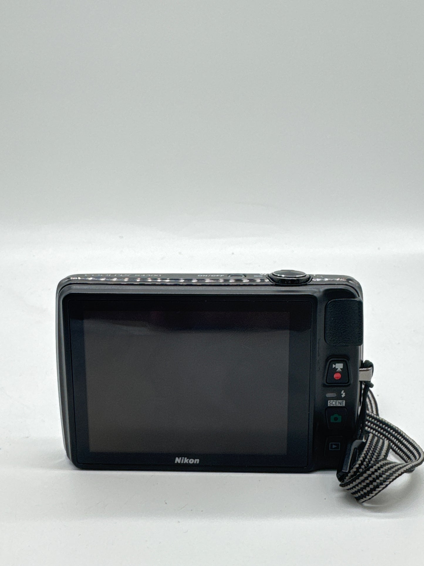 Nikon COOLPIX S4300 Touchscreen Compact Digital Camera Black UNTESTED