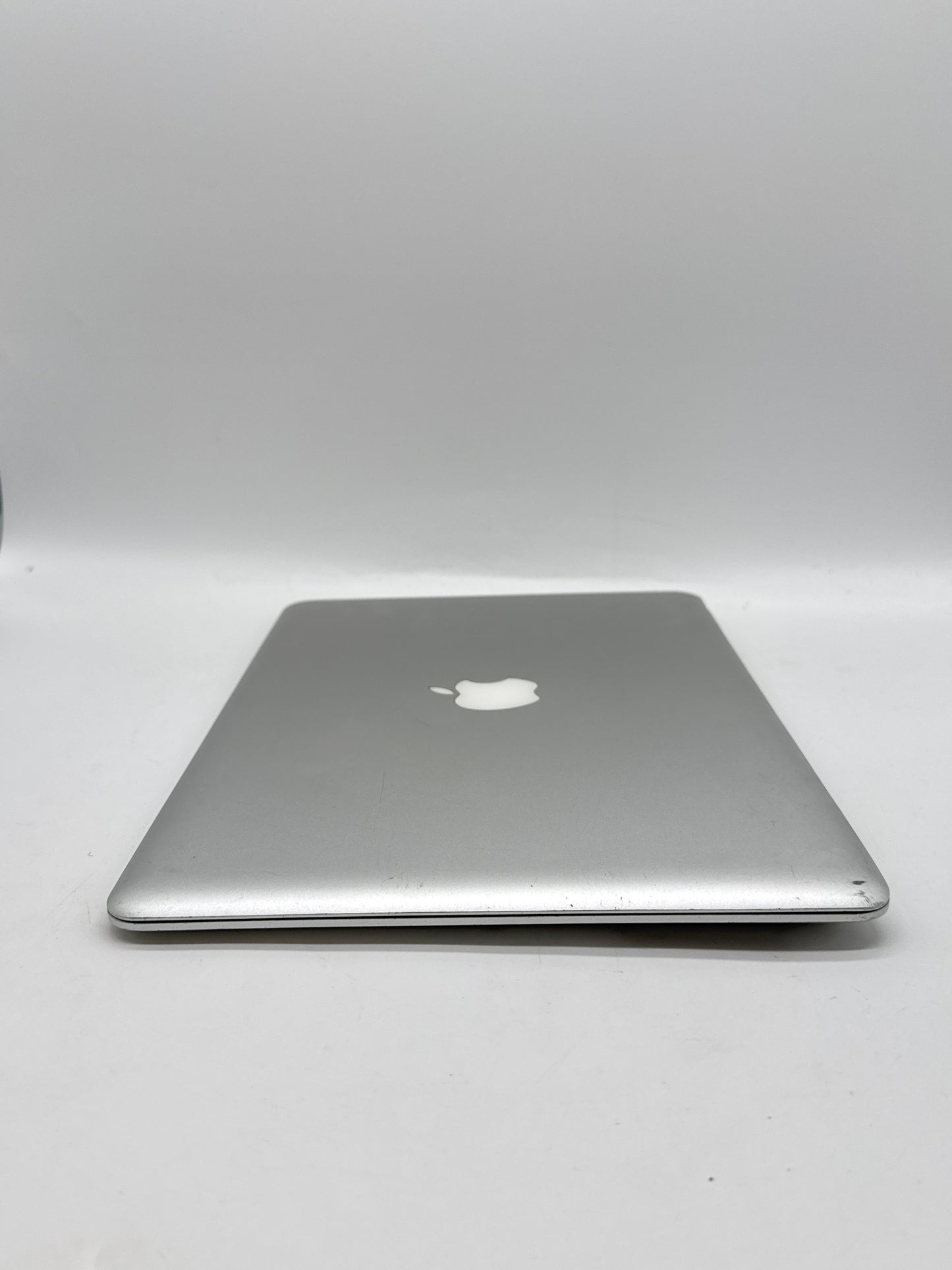 Apple MacBook Air A1304 13.3" Intel Core 2 @ 2.13GHz 128GB SSD 2GB RAM !READ