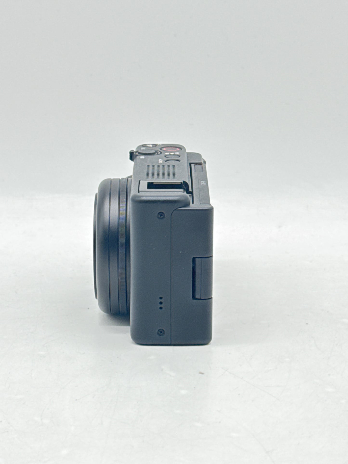 Sony ZV-1F Vlog Camera for Content Creators and Vloggers