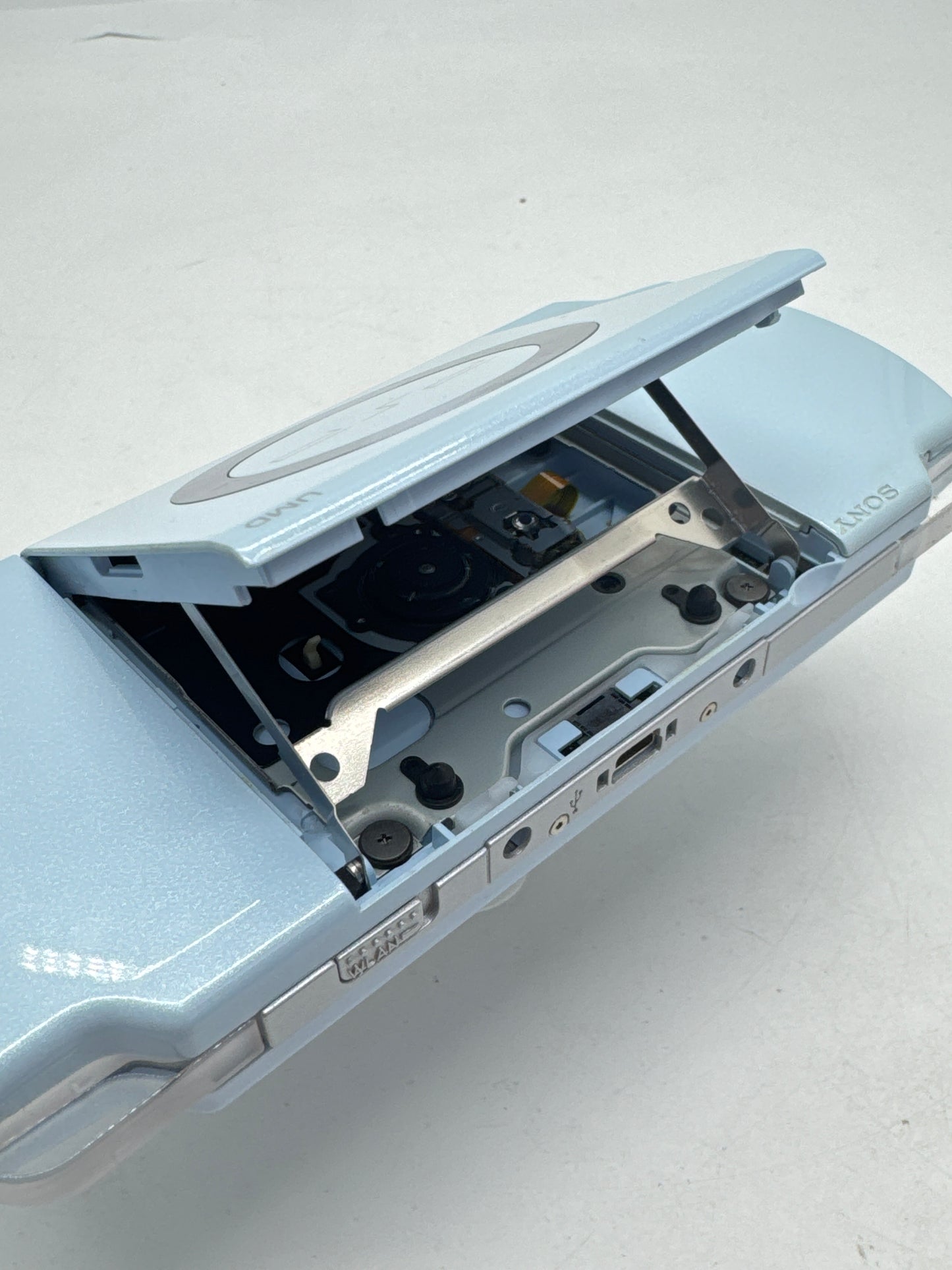 Sony PlayStation Portable PSP-2000 Felicia Blue Console #372 w/1200mAh Battery