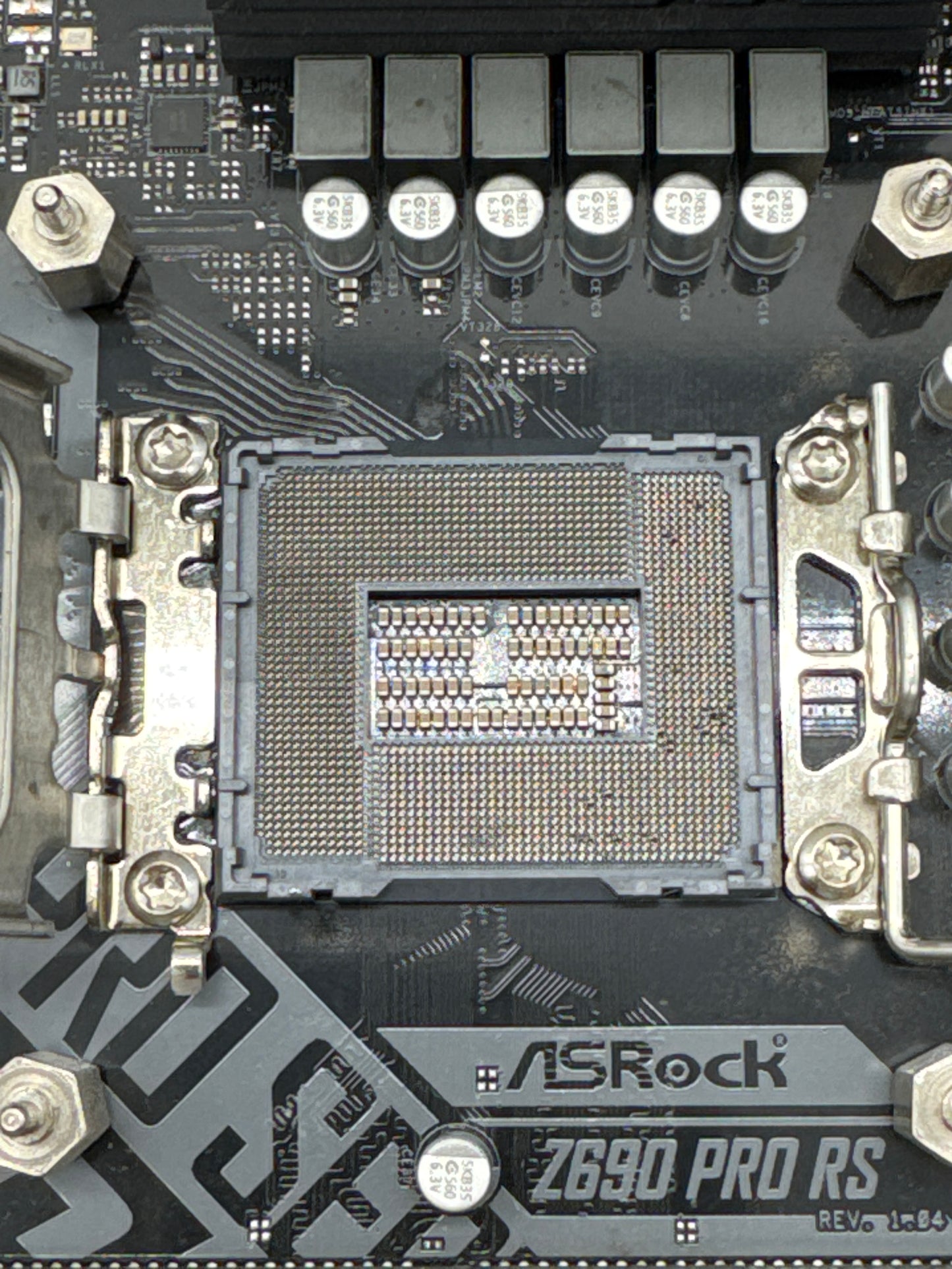 Untested ASROCK Z690 PRO RS Intel LGA1700 DDR4 ATX Motherboard