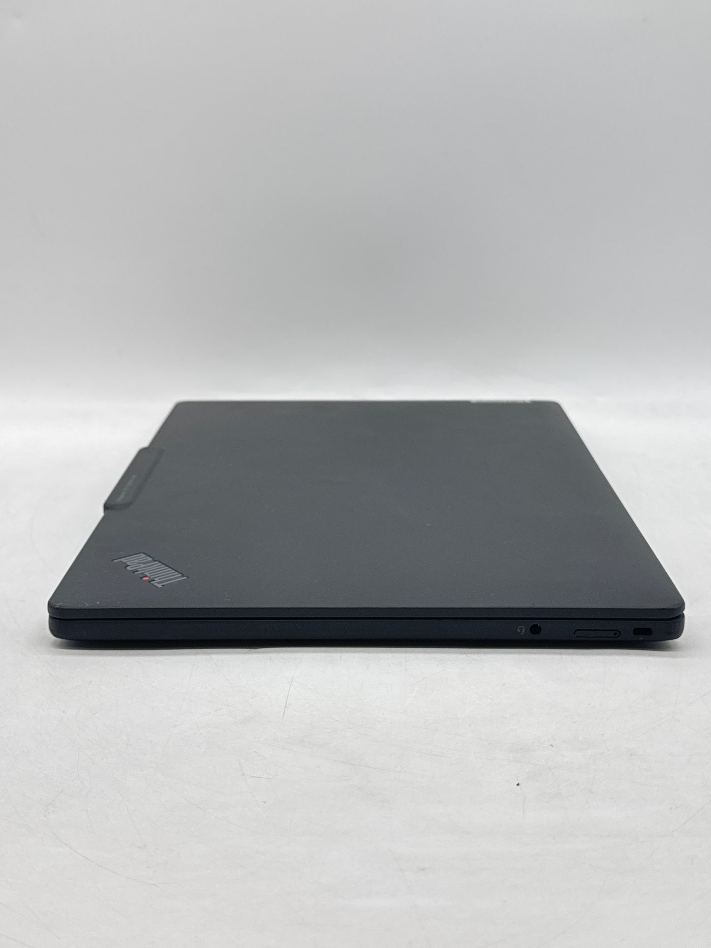 Lenovo ThinkPad X13s Gen1 5G 13.3" Snapdragon 8cx Gen3 16GB 512GB - White Spot