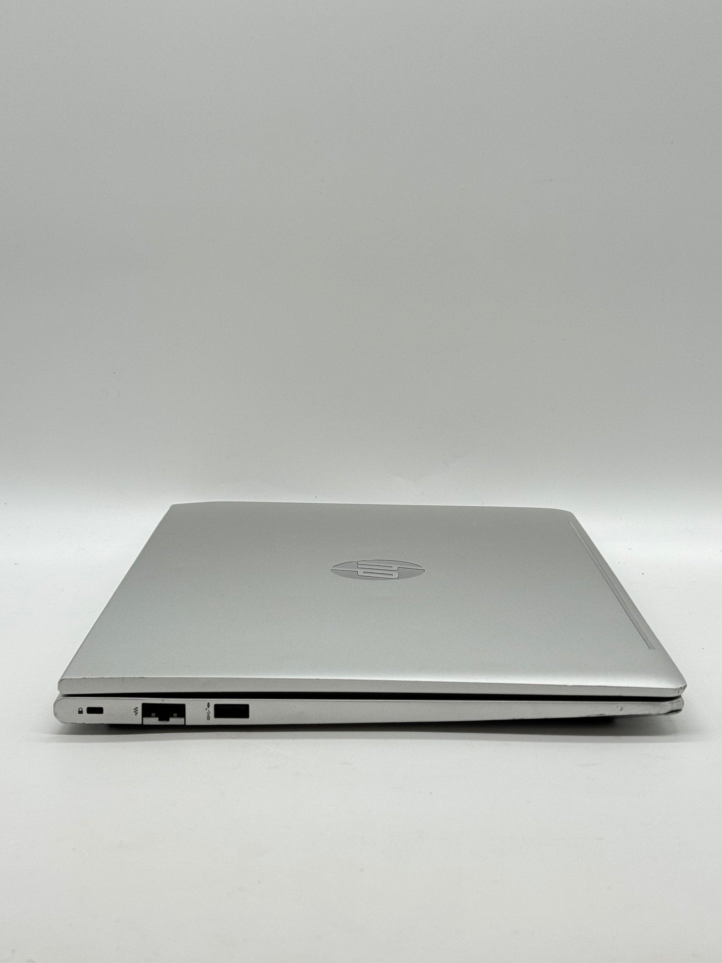 HP ProBook 455 G10 15.6 FHD 2.0 GHz Ryzen 7 7730U 512GB SSD 16GB RAM Silver