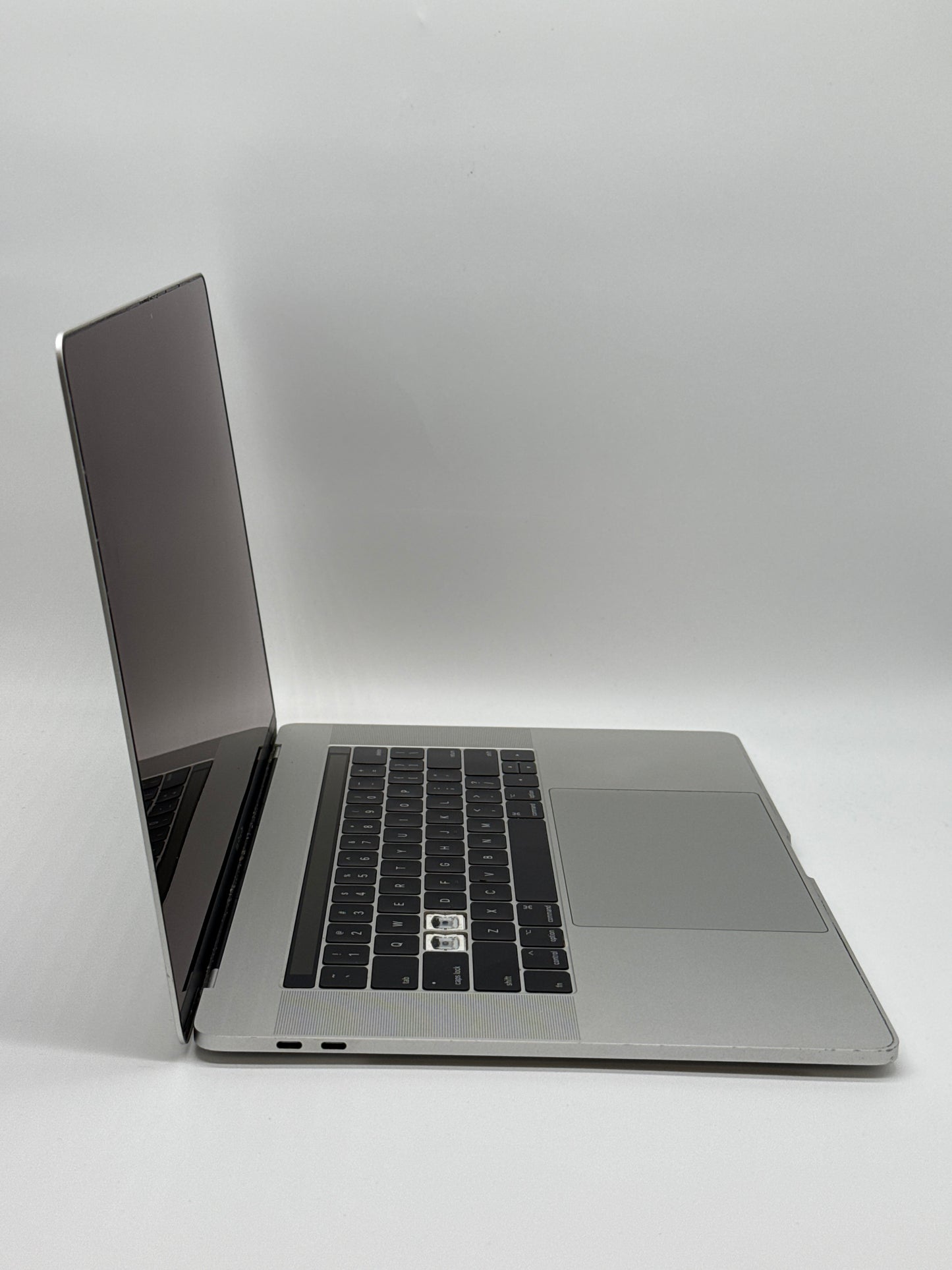 Apple MacBook Pro 15 inch A1707 2017 Silver - Broken Screen