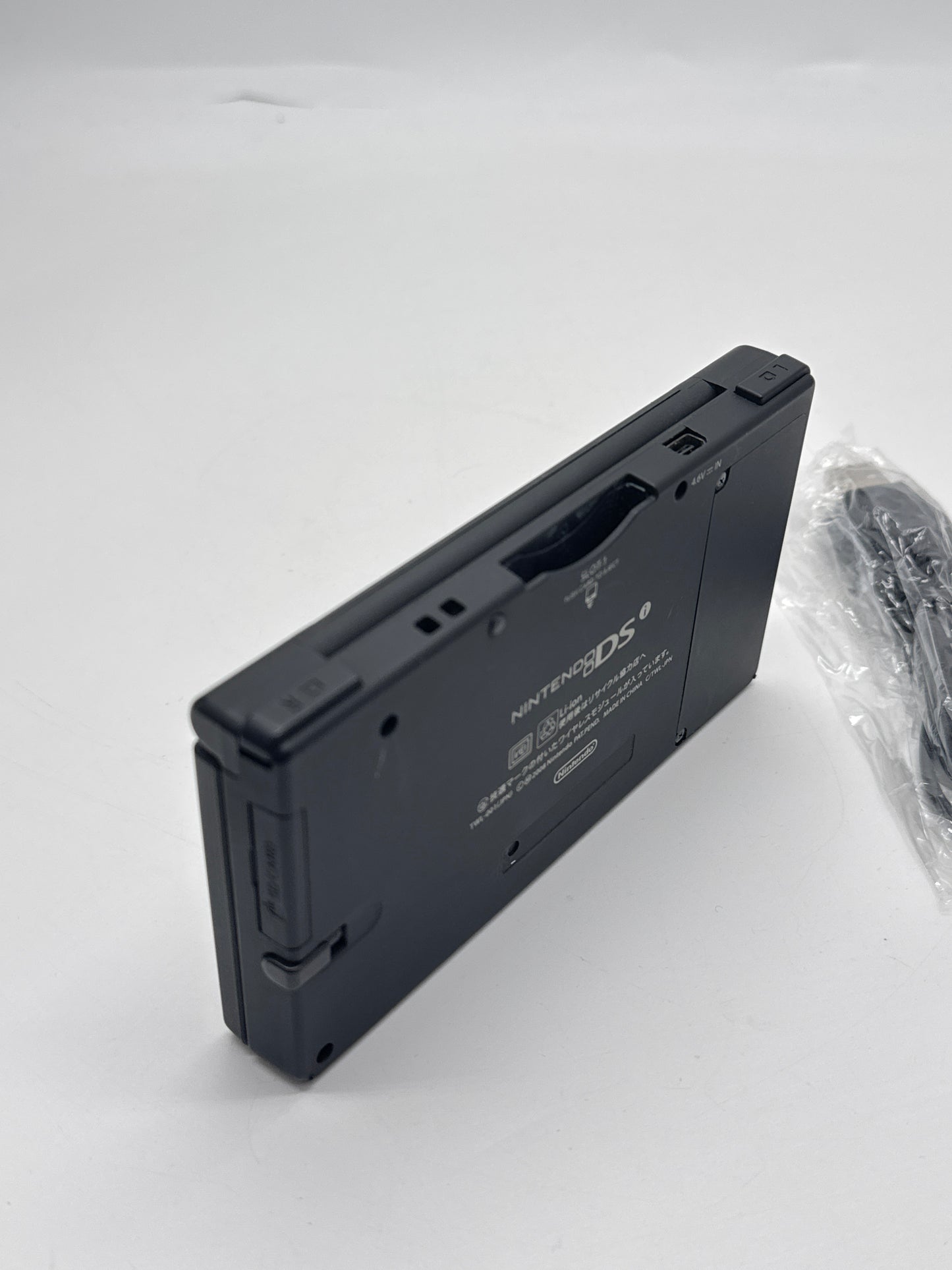 Nintendo DSi TWL-001(JPN) Black Console #422 w/Stylus & Charger Yellowed Displays AS IS