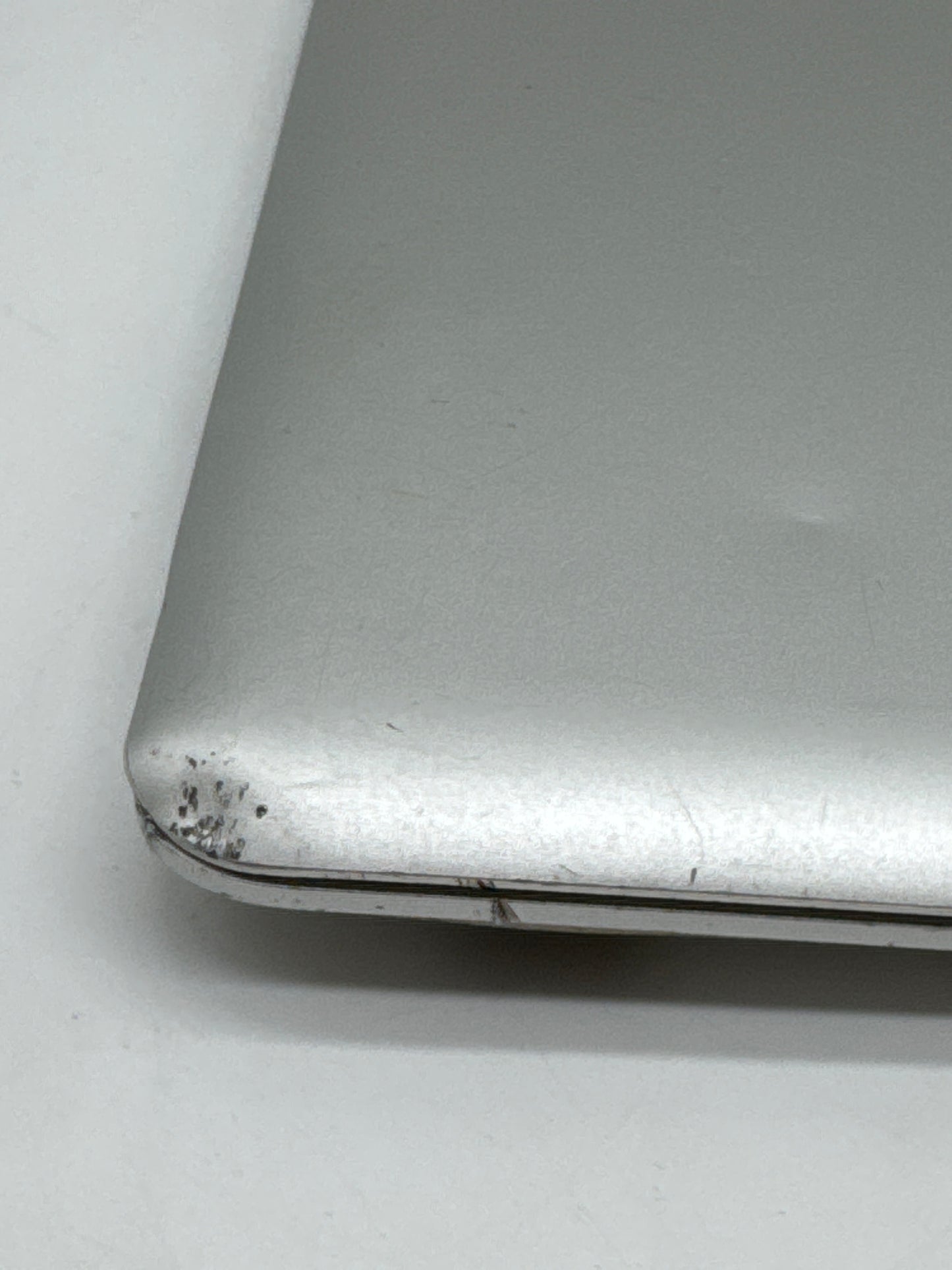 Apple MacBook Air A1304 13.3" Intel Core 2 @ 2.13GHz 128GB SSD 2GB RAM !READ