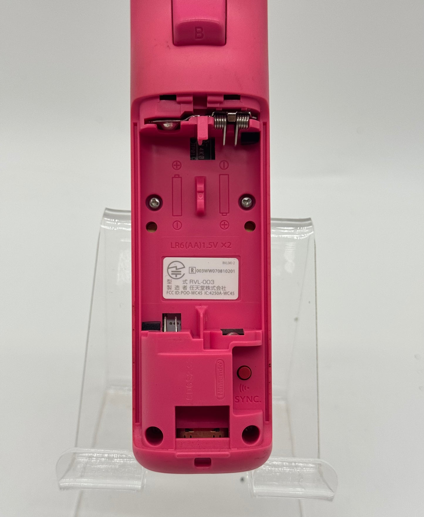 Nintendo Wii Controller (RVL-003) + Rechargeable Battery Pack - Pink - Used