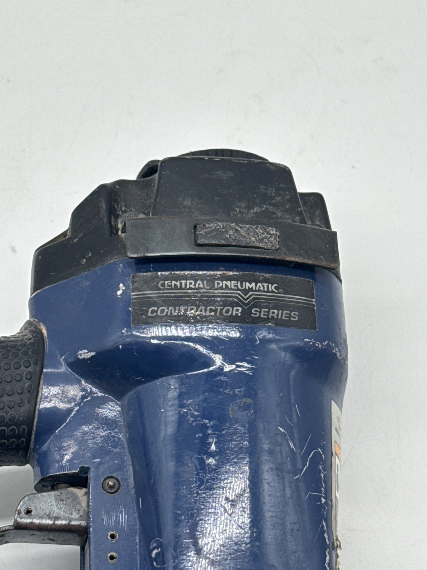 Central Pneumatic Contractor Series Coil Roofing Nailer Model 67450
