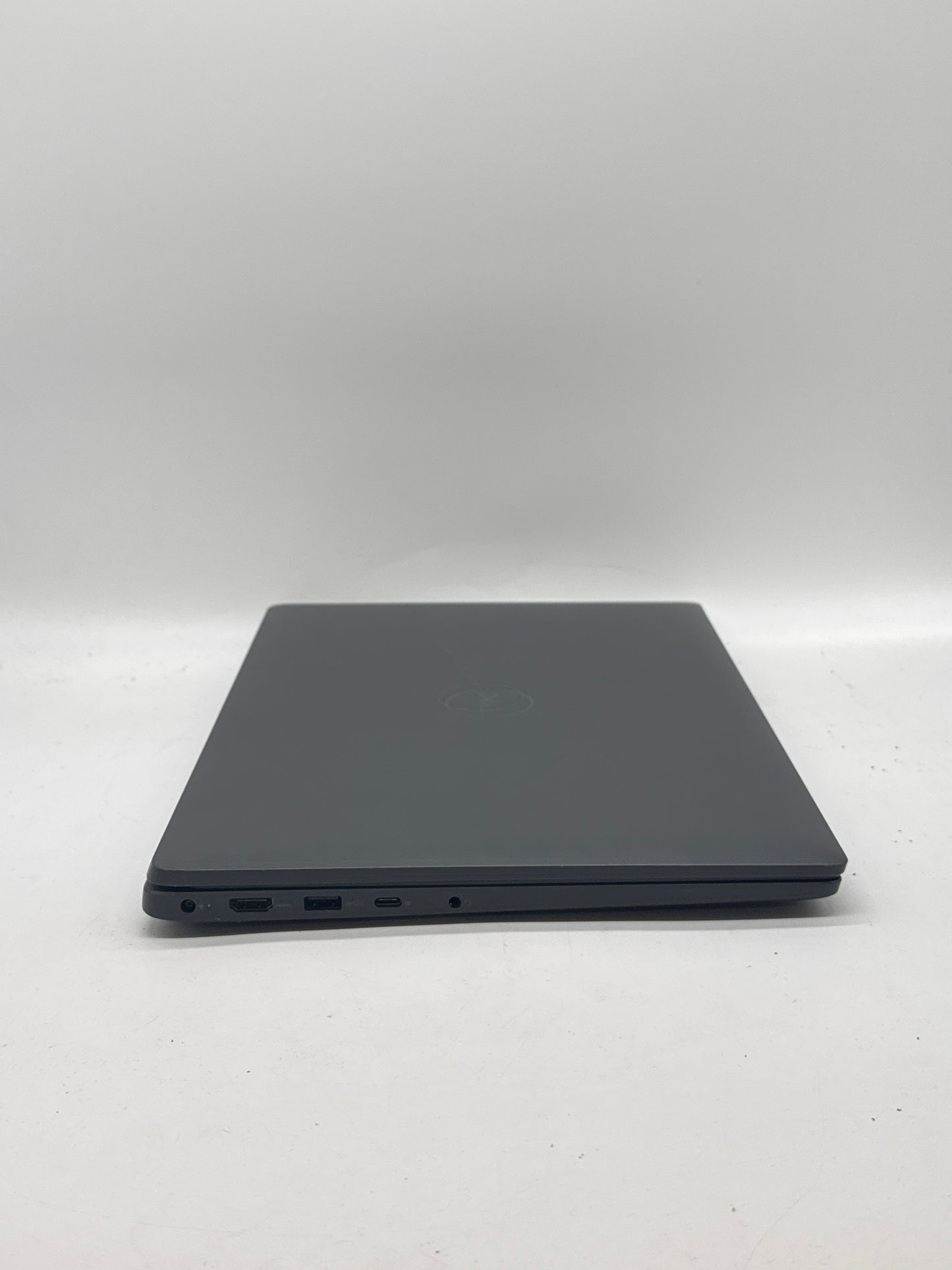 Dell Latitude 3540 15.6" Core i3-1215U 1.20GHz 8GB RAM 256GB SSD Laptop
