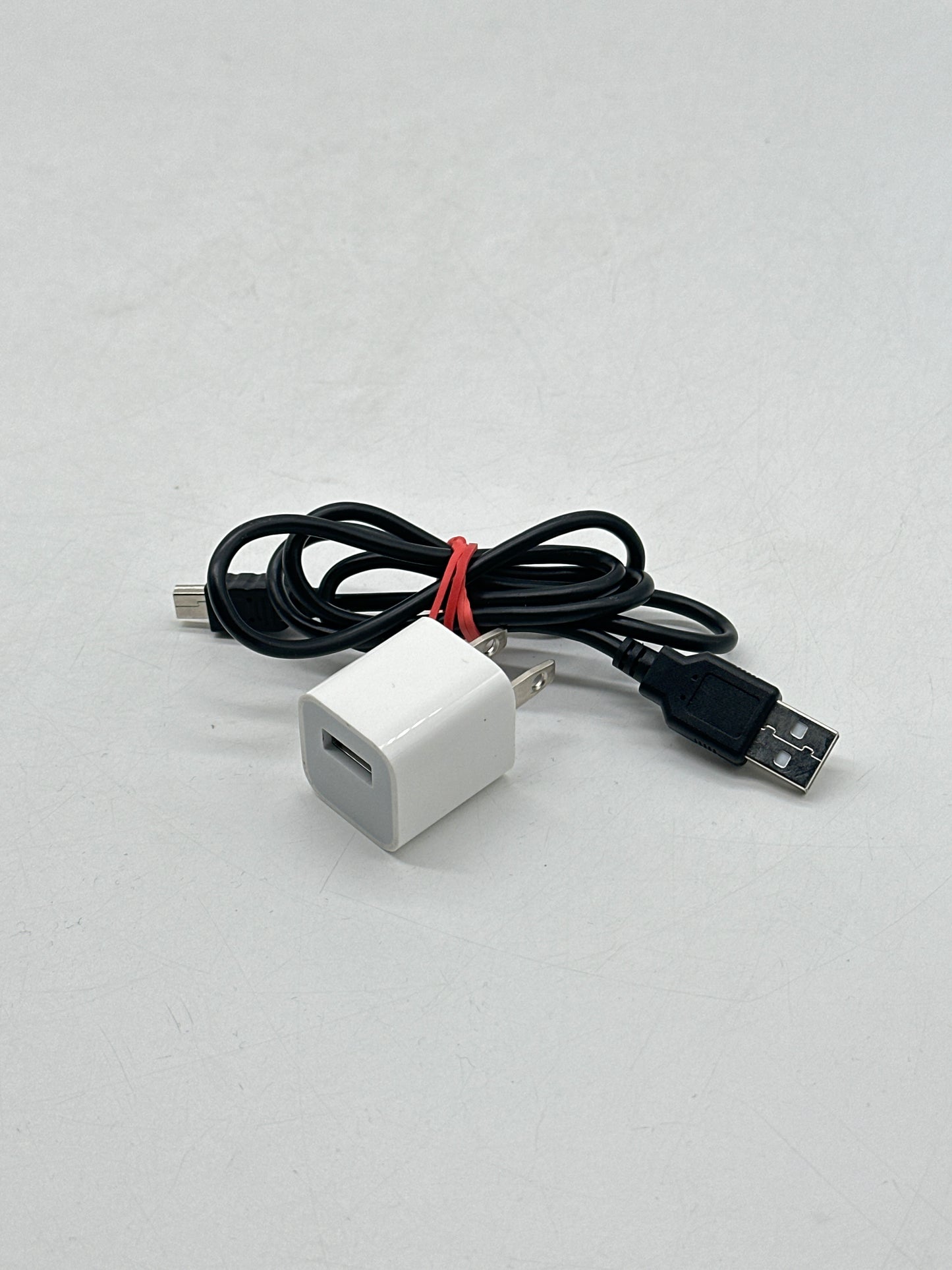 Rand McNally TND 550 Truck GPS 5" - USB Charger & Mount Included