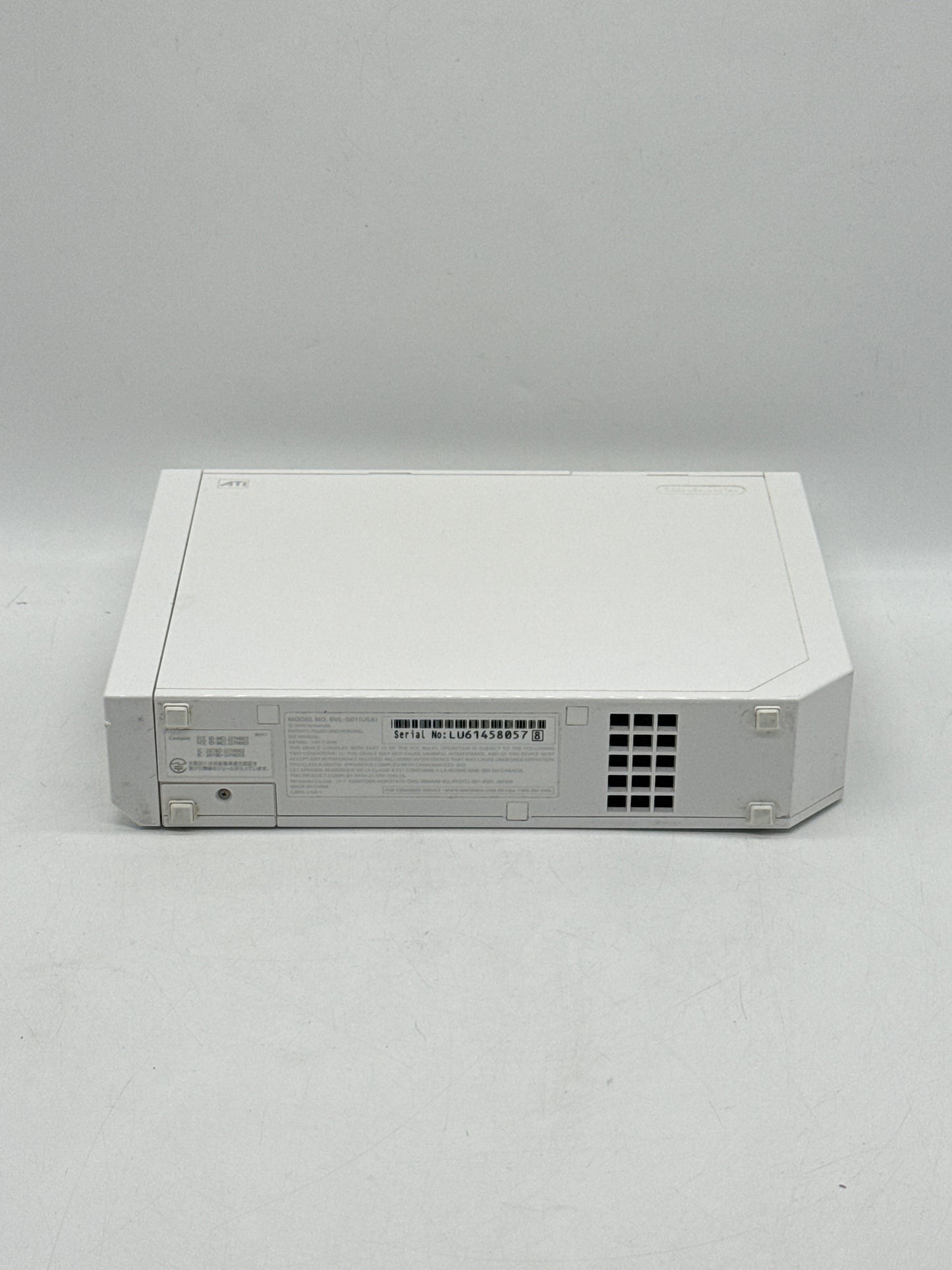 Nintendo Wii Video Game Console RVL-001 White Bundle