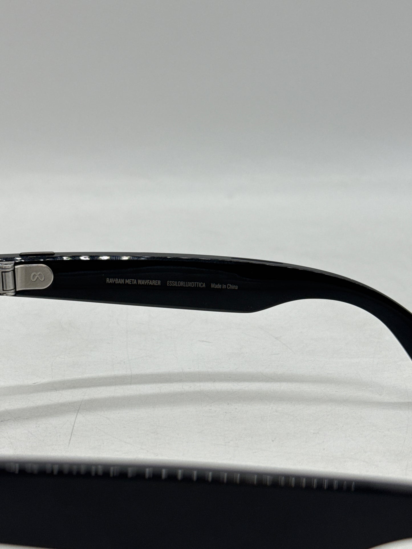 Ray-Ban Meta Wayfarer Smart Glasses RW4006 Shiny Black/Clear 601/SB