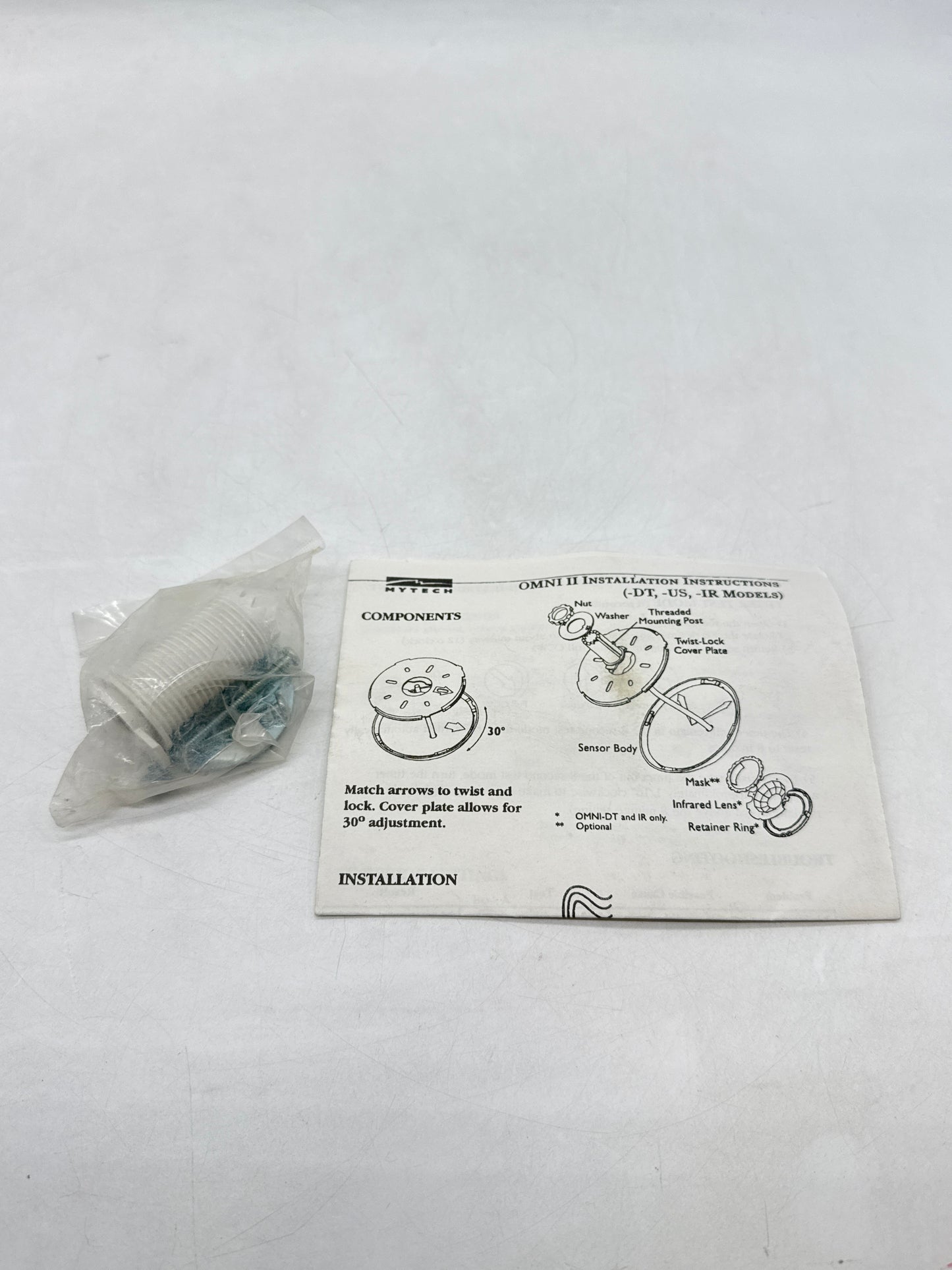 New HUBBELL OMNIUS2000 Omni US Sensor IntelliDAPT 2000 Sq Ft NIB