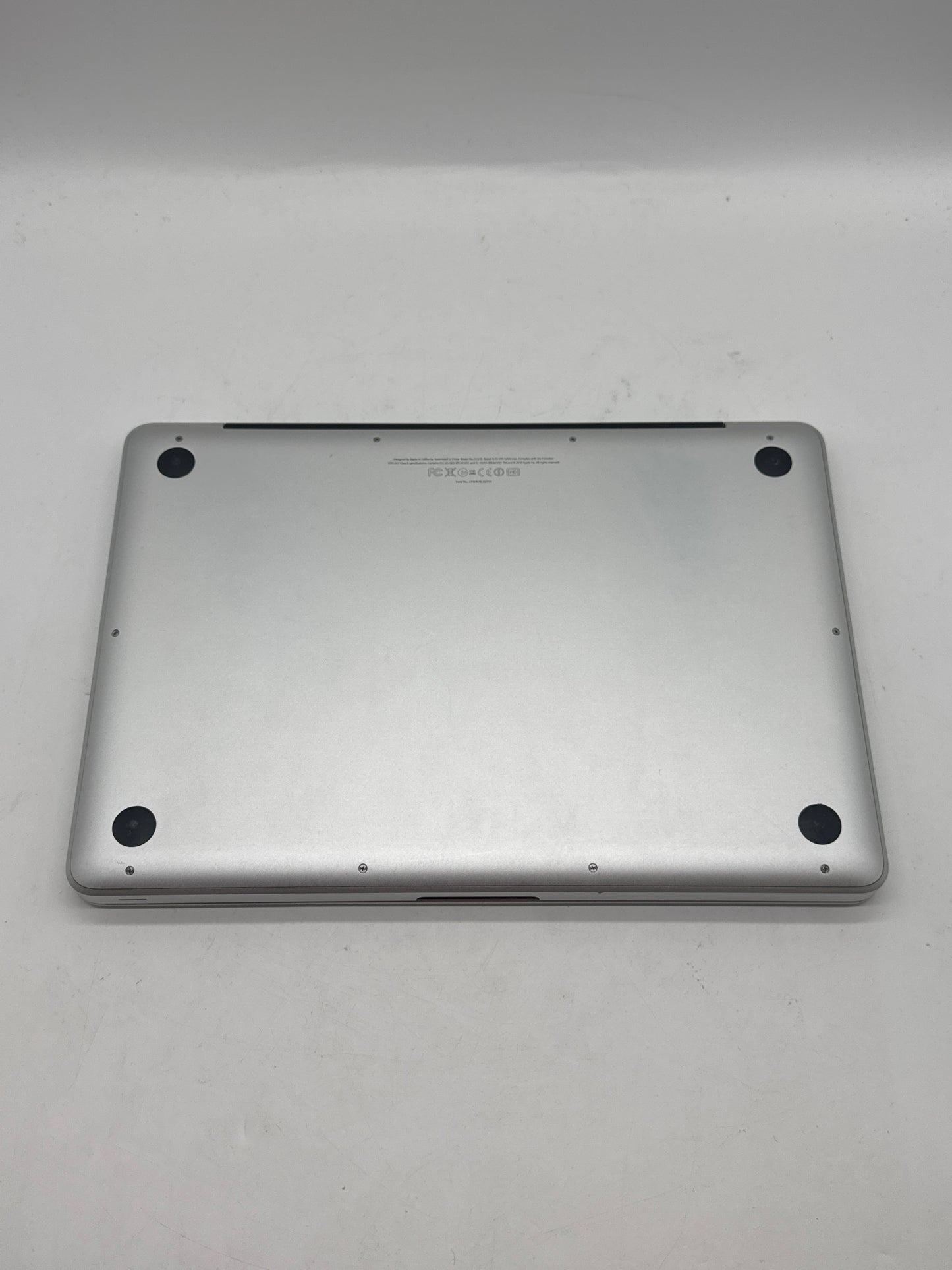 Apple MacBook Pro Retina 13.3'' i5 2.5GHz A1278 4GB RAM 500GB Silver